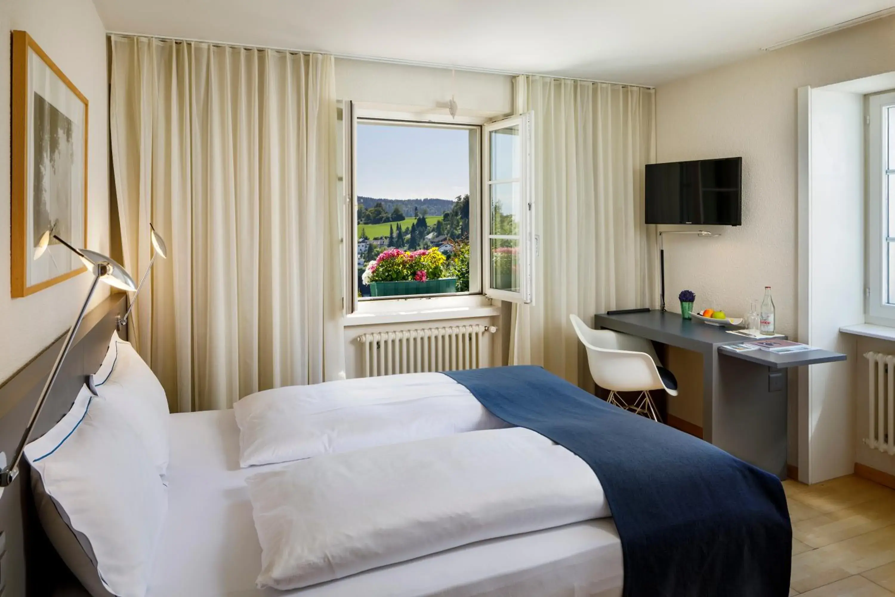Bedroom, Bed in Hotel Wassberg