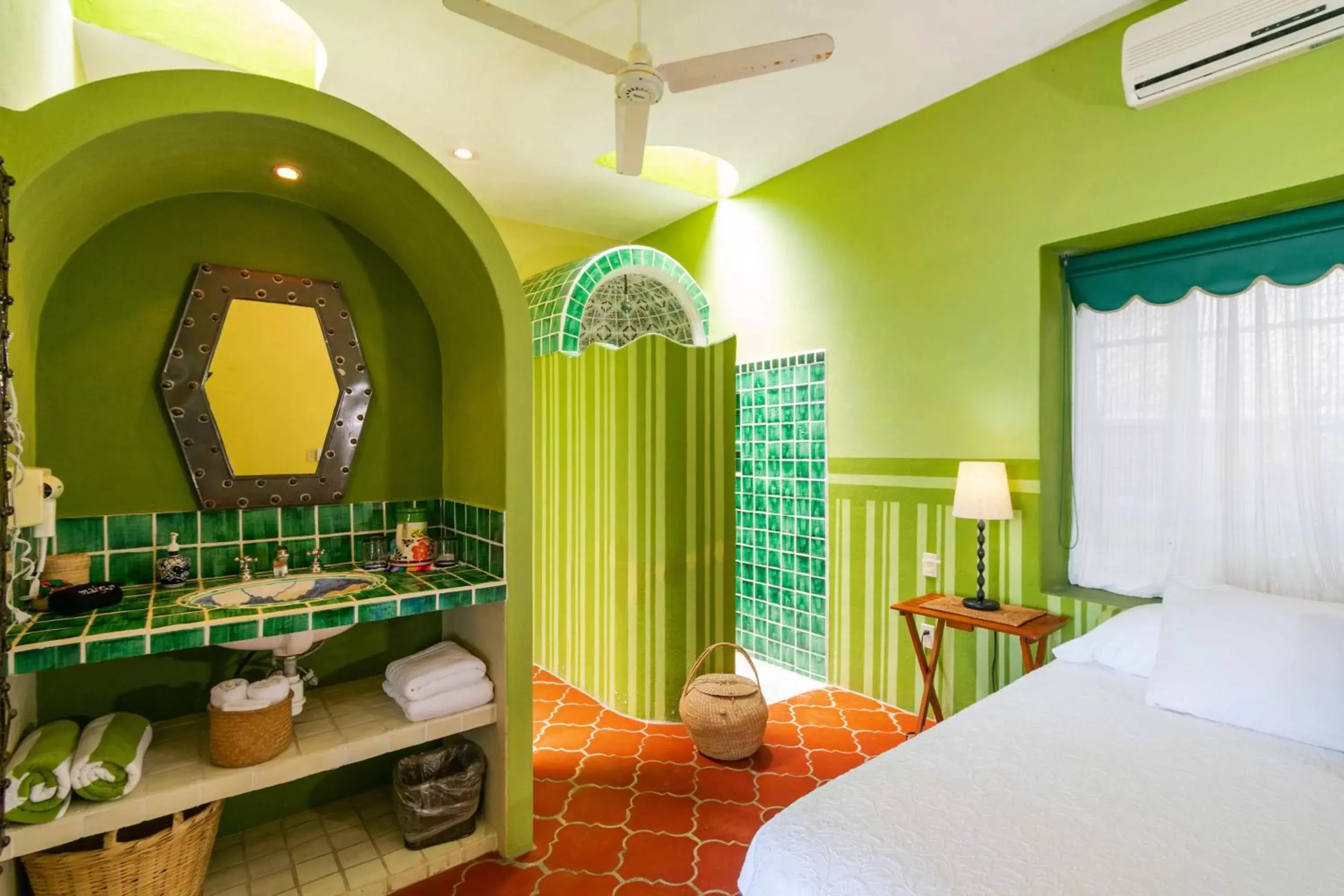 Bedroom, Bathroom in Villas Jardin Del Mar