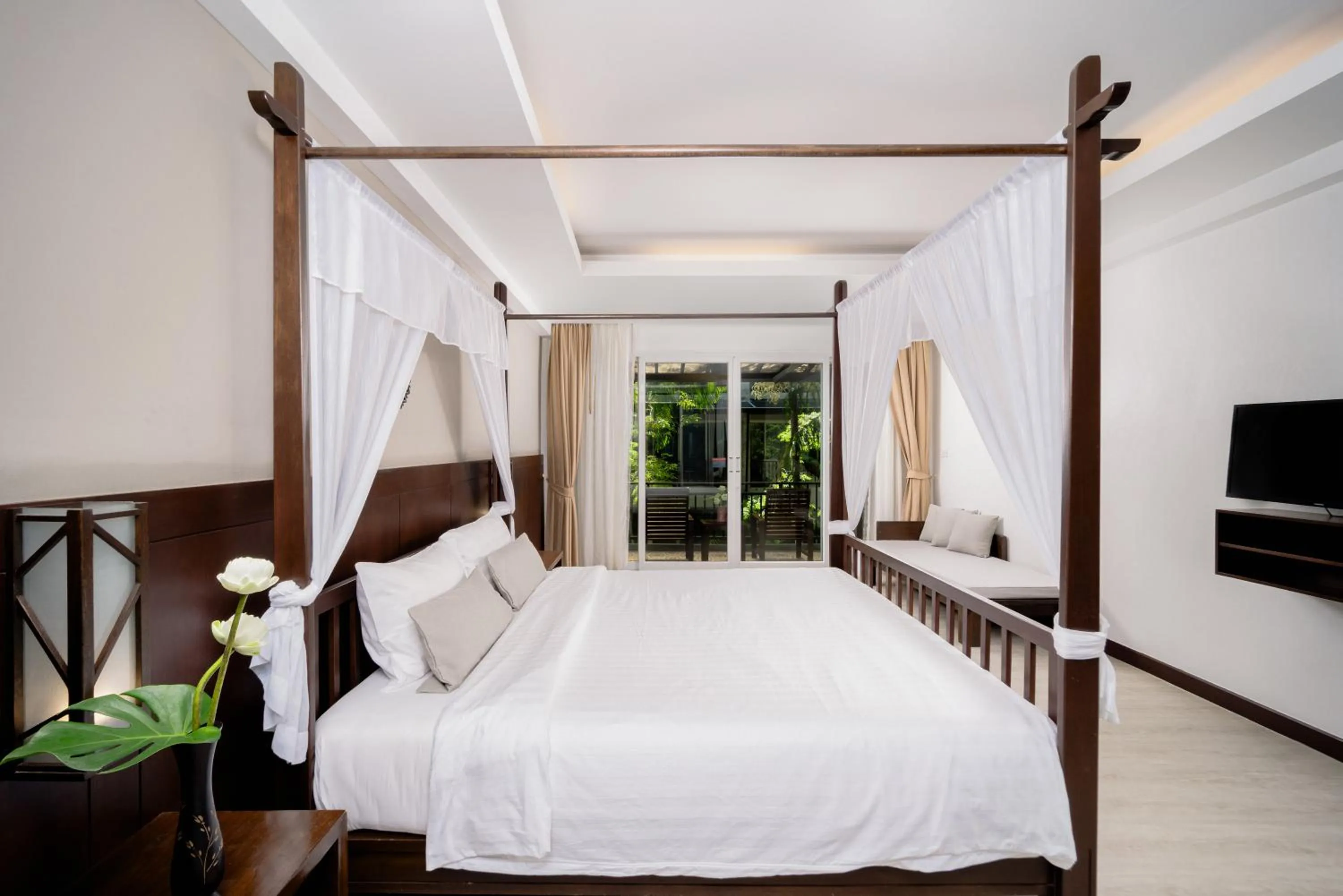 Bed in Railay Princess Resort & Spa