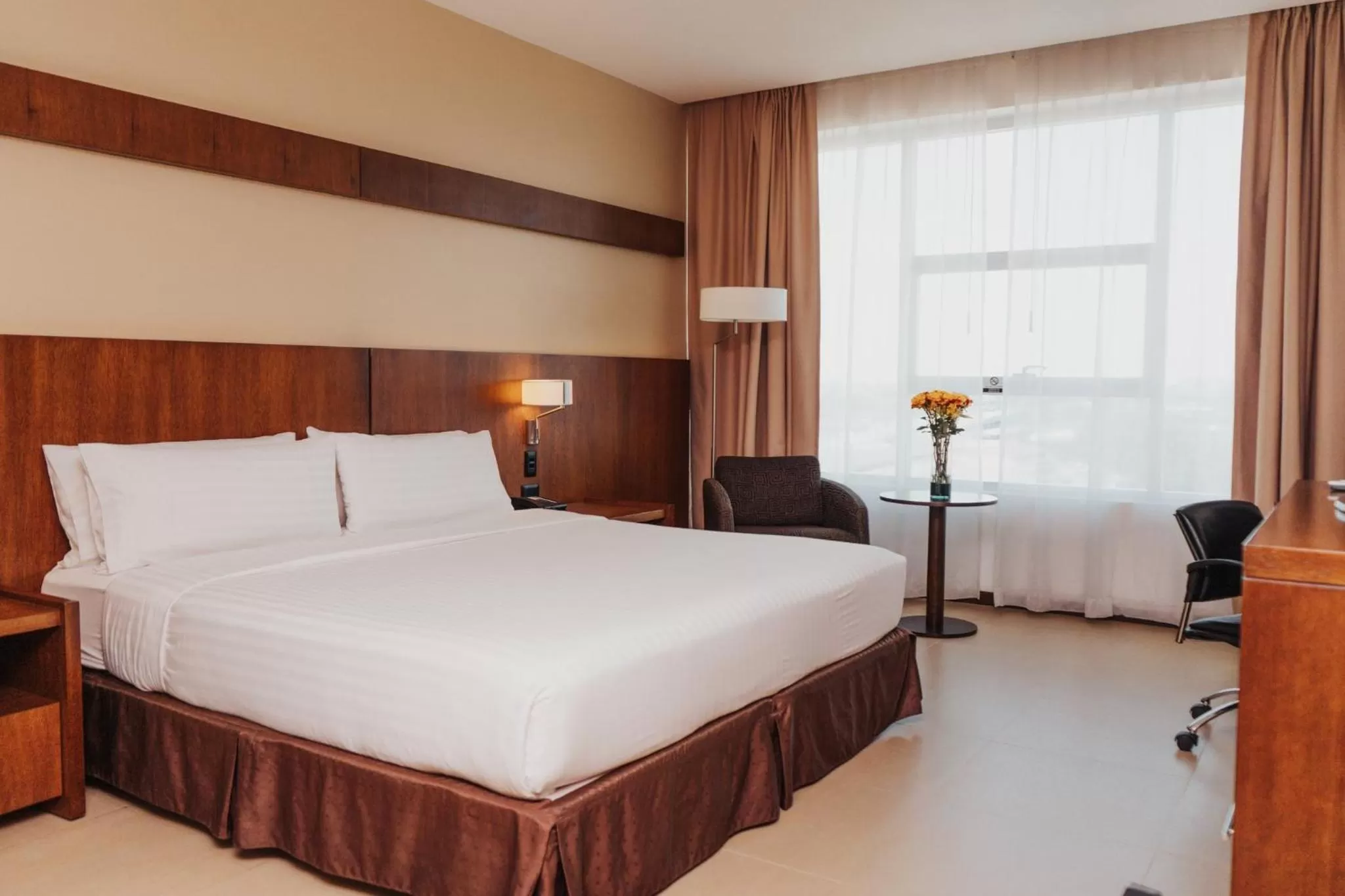 Photo of the whole room, Bed in Holiday Inn Guayaquil Airport by IHG