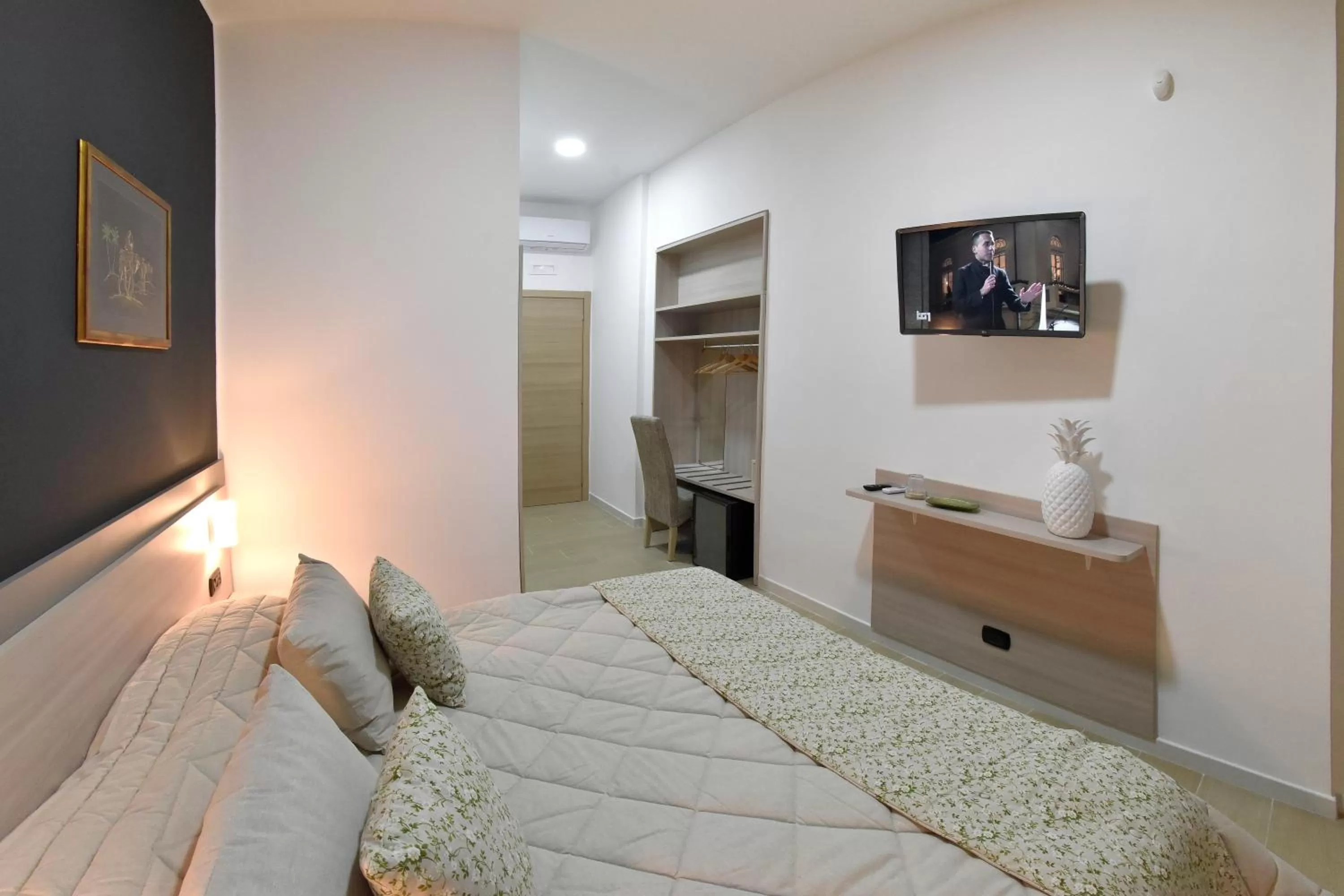 Photo of the whole room, Bed in Bed And Breakfast Garibaldi54