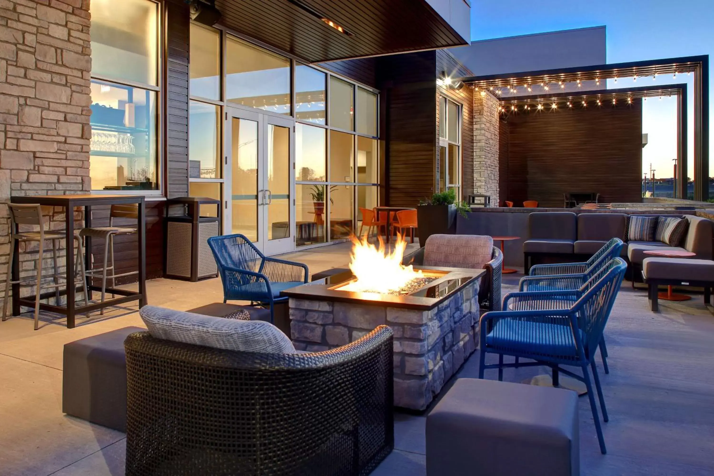 Patio in Hilton Garden Inn Cedar Rapids