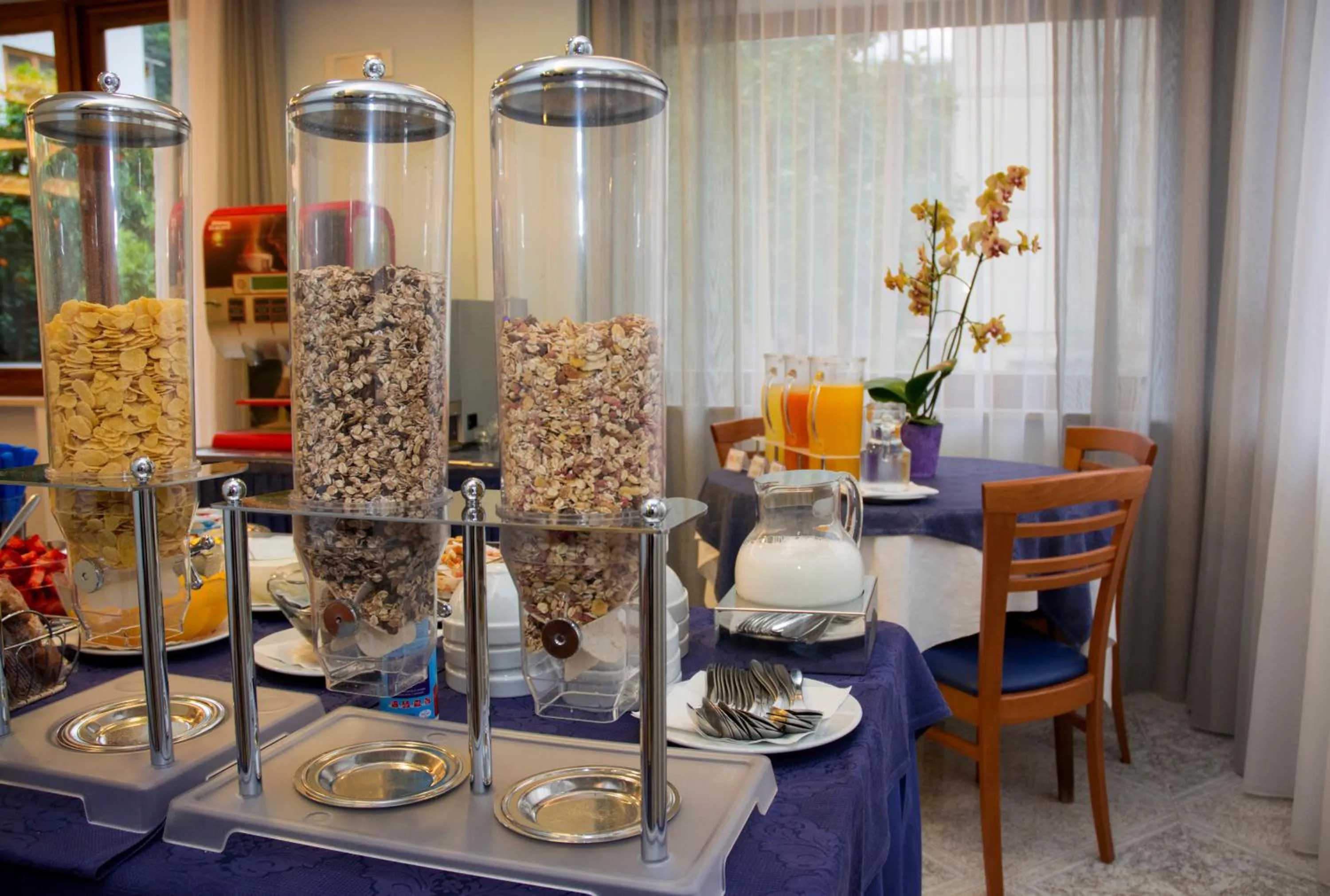 Breakfast in Hotel Leone