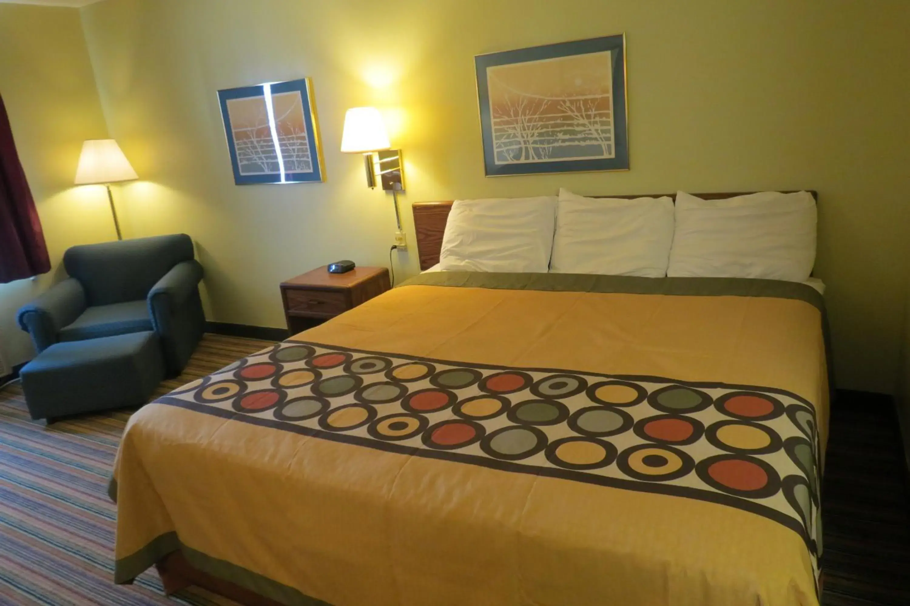 Bed in Super 8 by Wyndham Evansville East