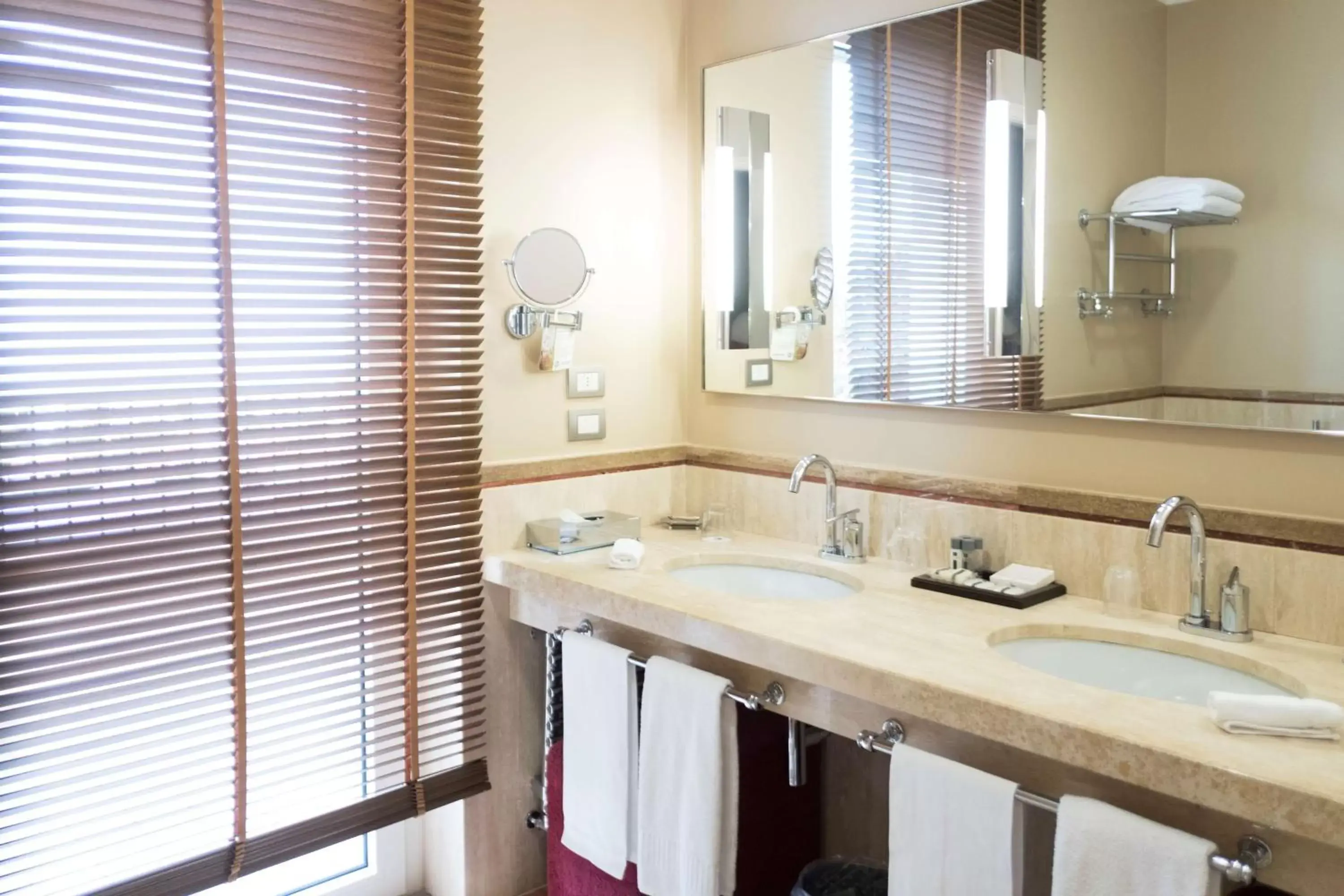 Bathroom in Villa Maria Hotel & SPA