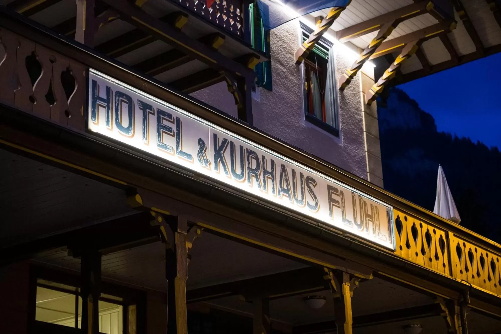 Facade/entrance in FLÜHLI Hotel Kurhaus