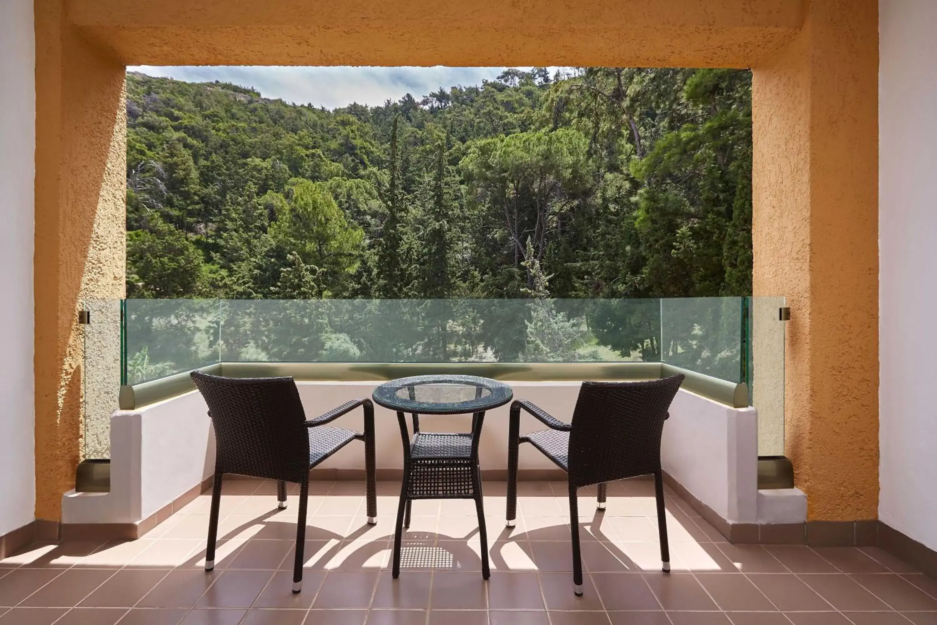 Photo of the whole room, Balcony/Terrace in Sheraton Rhodes Resort