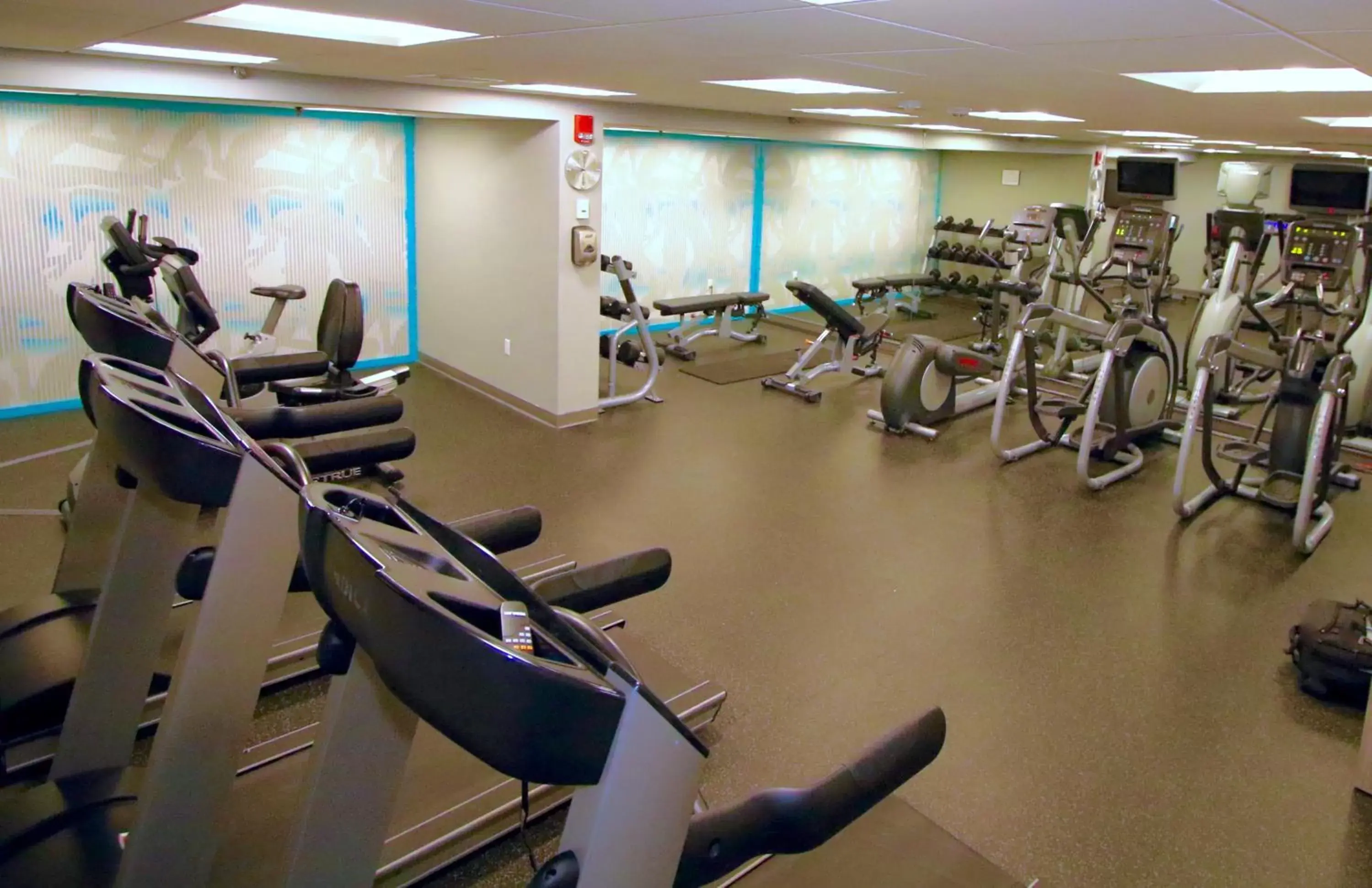 Fitness centre/facilities, Fitness Center/Facilities in Crowne Plaza Suffern-Mahwah, an IHG Hotel