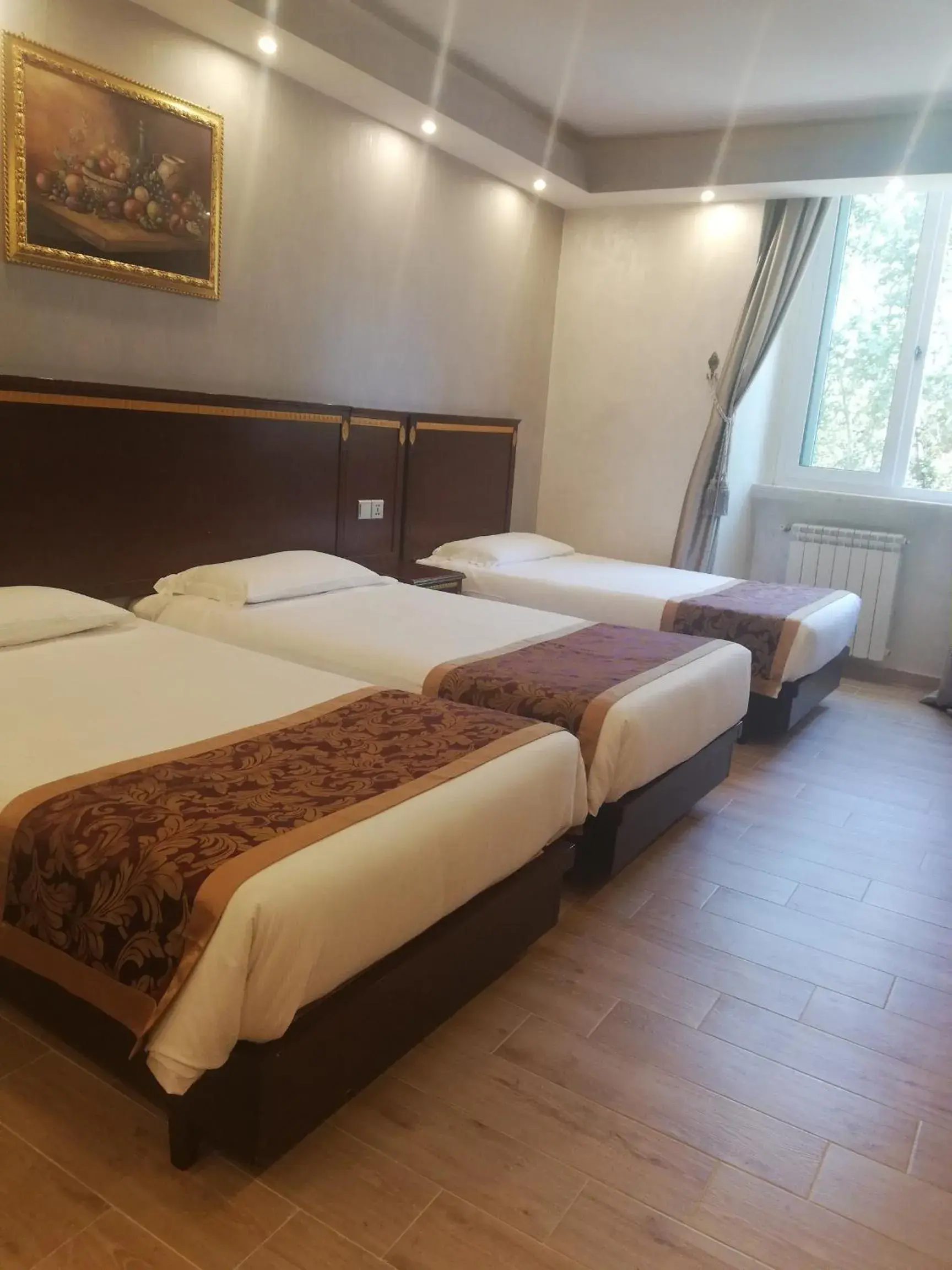 Bed in Hotel Rome Love