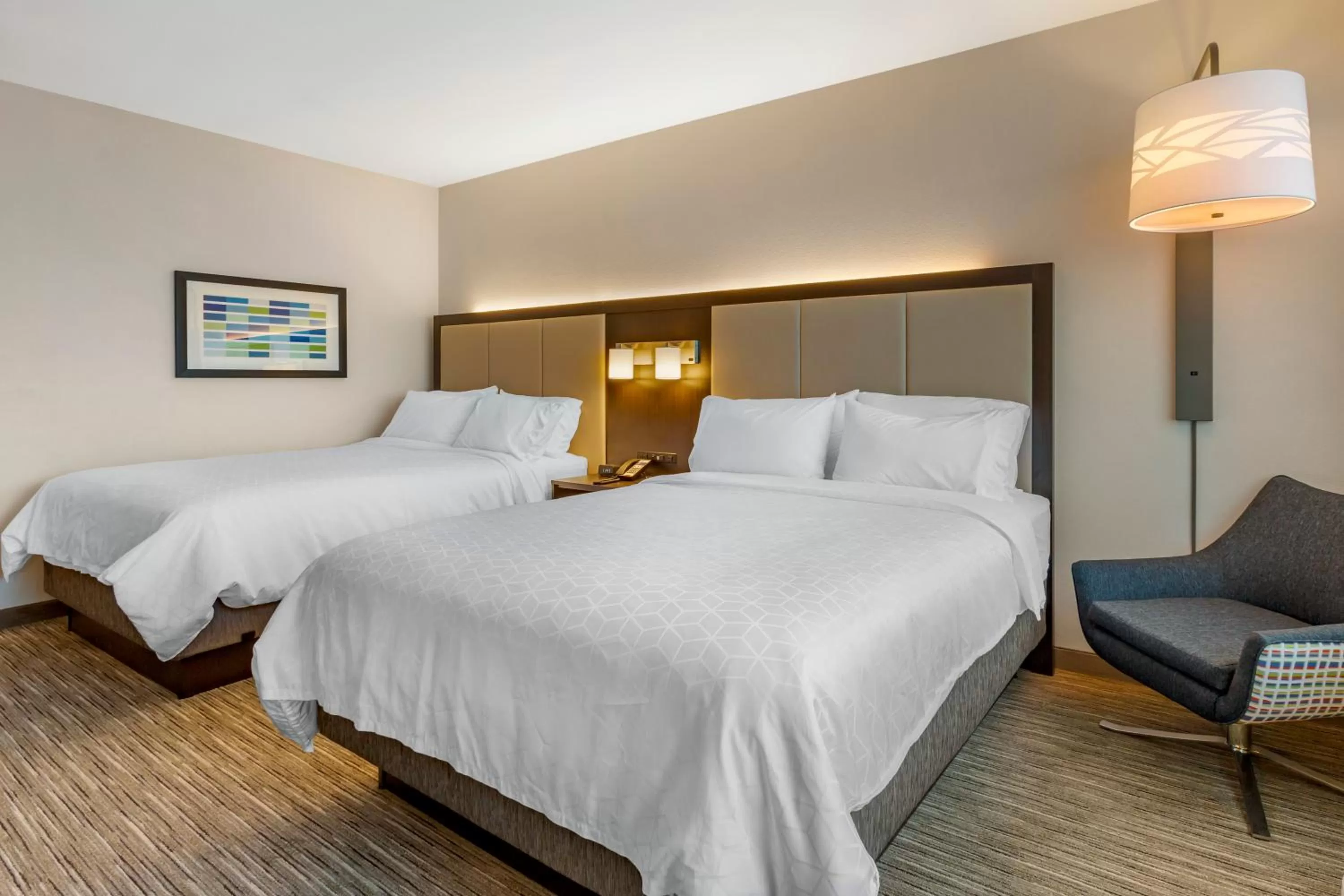Bed in Holiday Inn Express & Suites - Phoenix Dwtn - State Capitol by IHG
