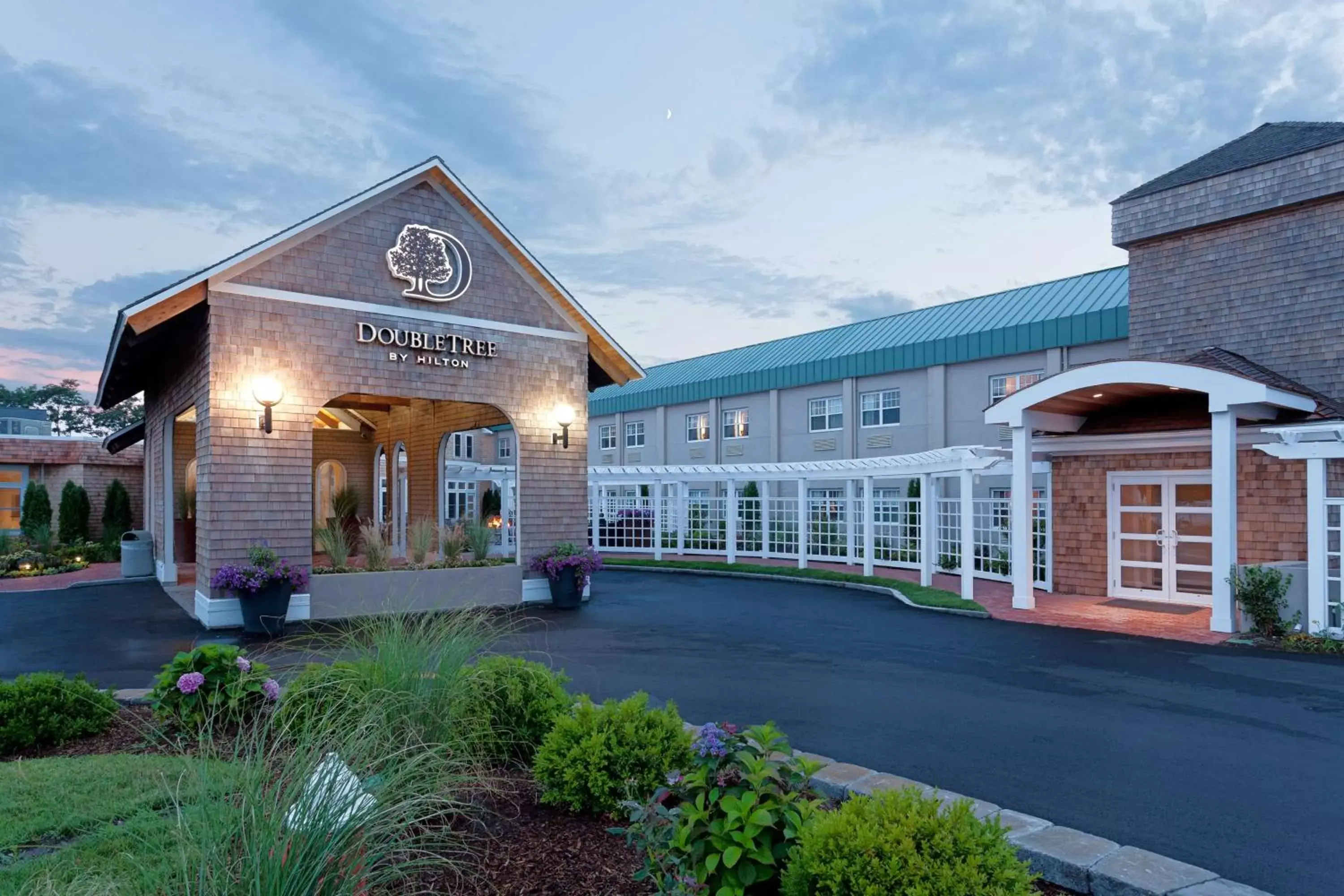 Property building in DoubleTree by Hilton Cape Cod - Hyannis Property building in DoubleTree by Hilton Cape Cod - Hyannis
