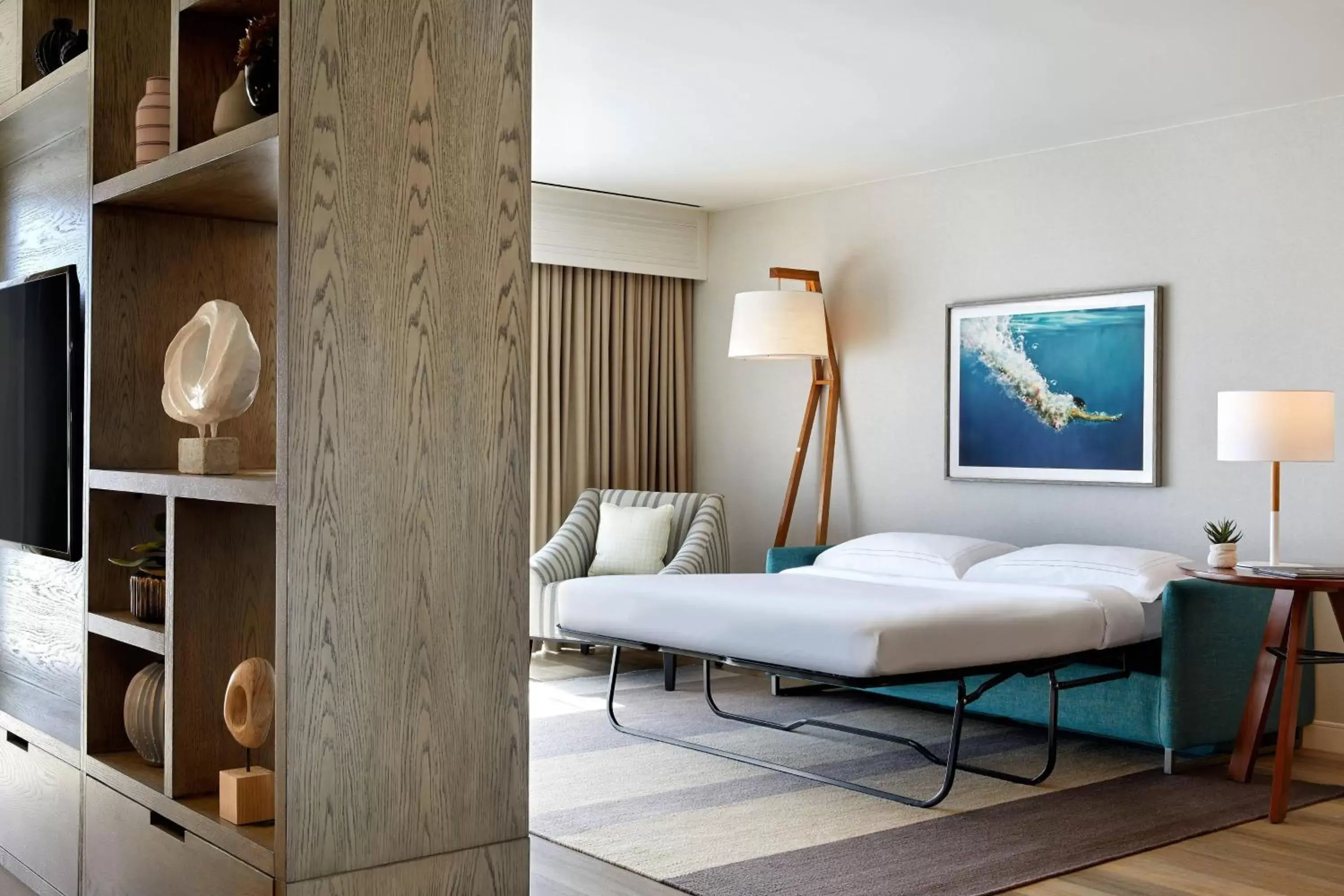Photo of the whole room, Bed in Westdrift Manhattan Beach, Autograph Collection