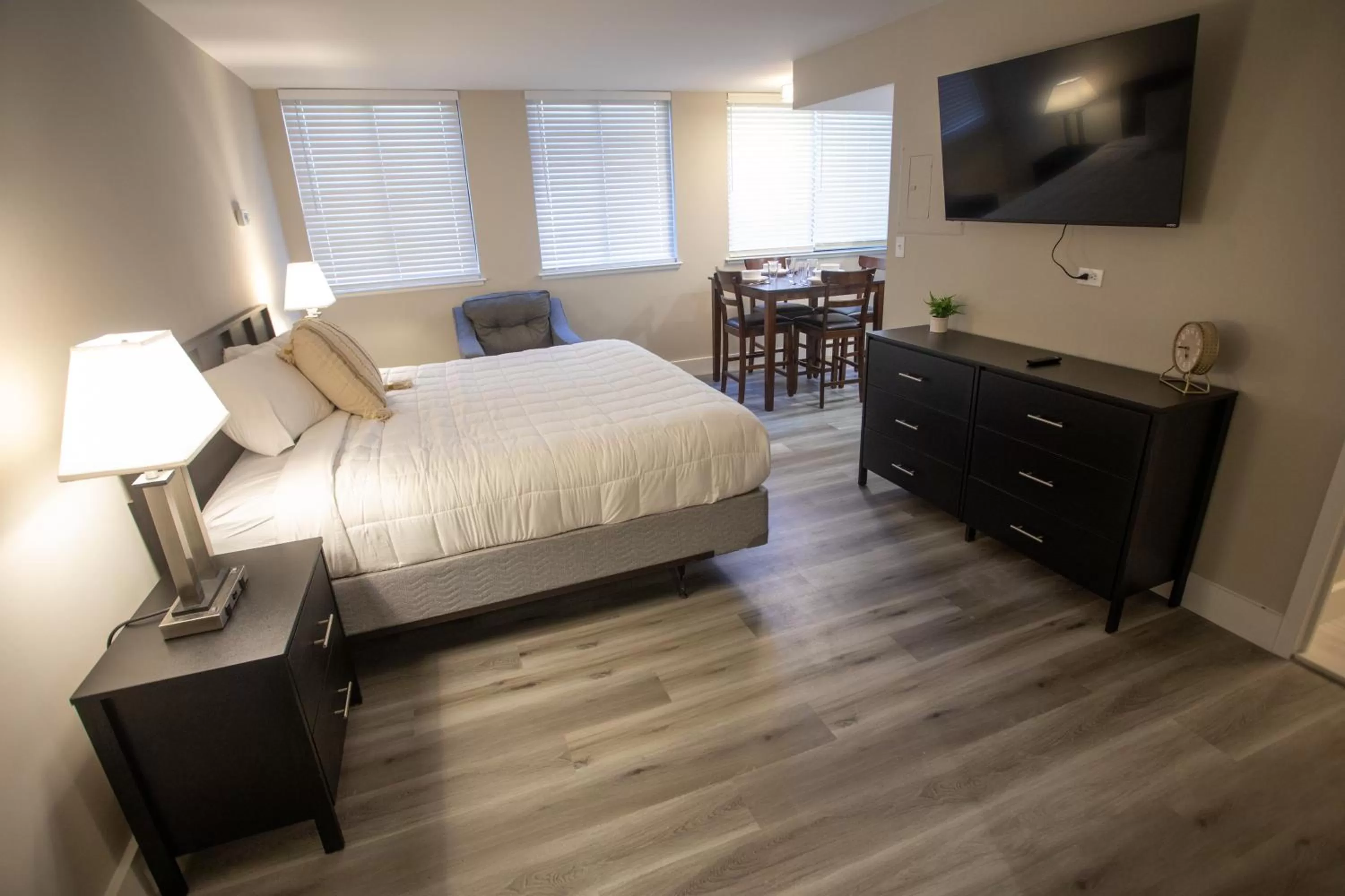 TV/Entertainment Center in Georgetown Residences by LuxUrban