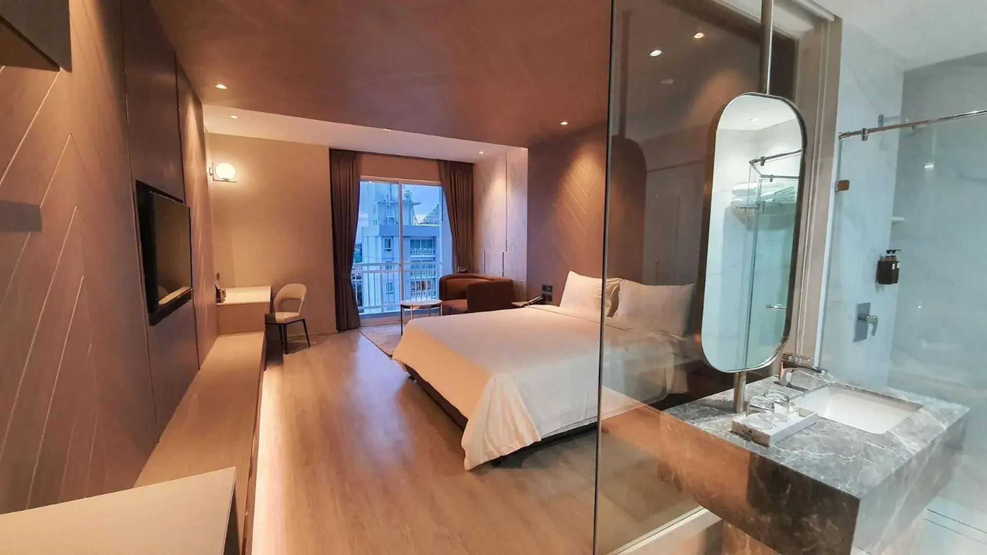 Property building, Bed in Golden City Rayong Hotel Property building, Bed in Golden City Rayong Hotel