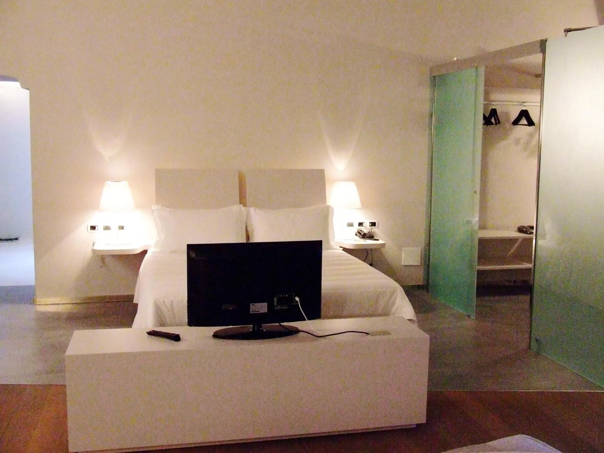 Photo of the whole room, TV/Entertainment Center in Montaldo Castle & Resort