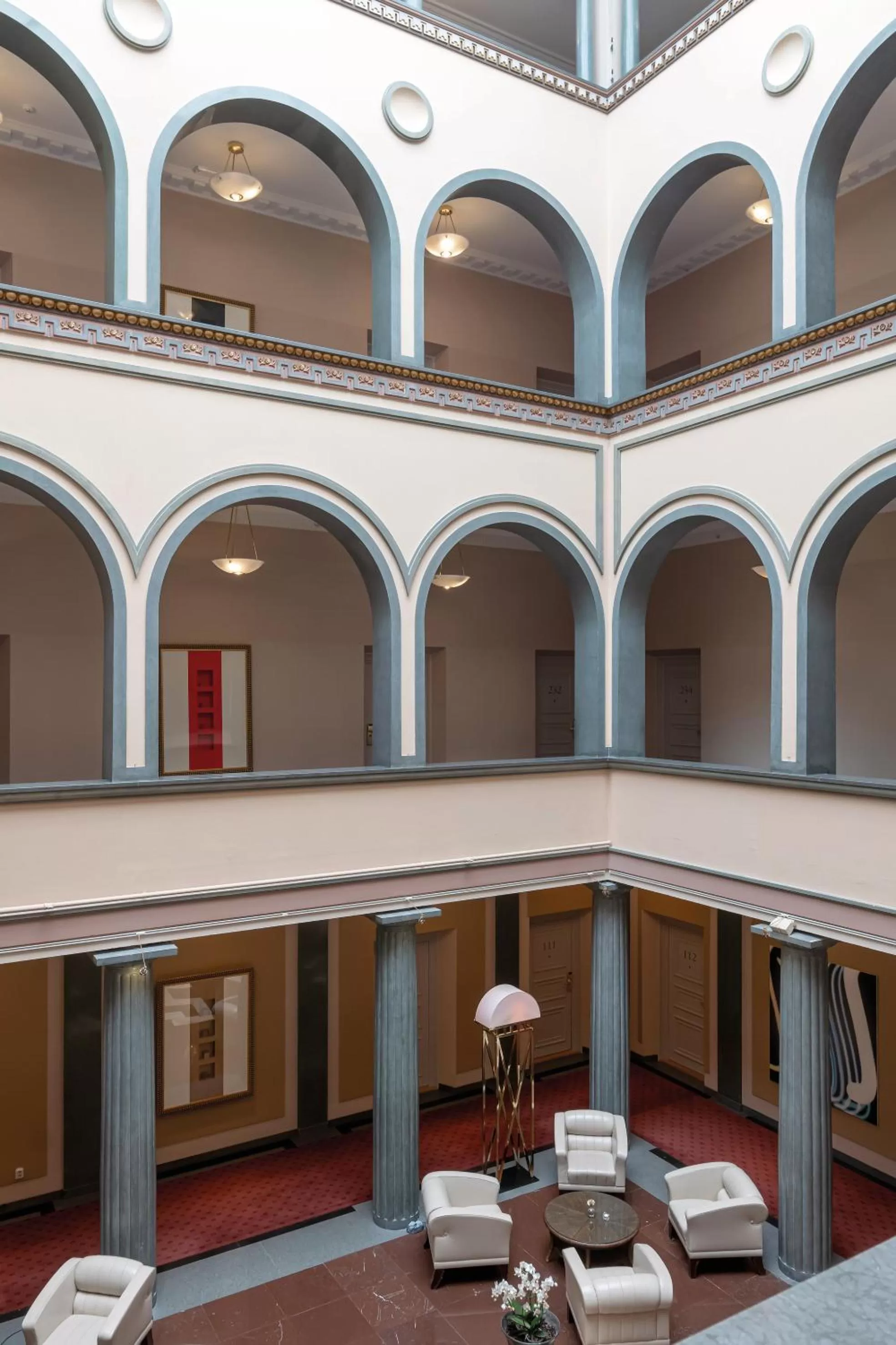 Property building in Elite Plaza Hotel