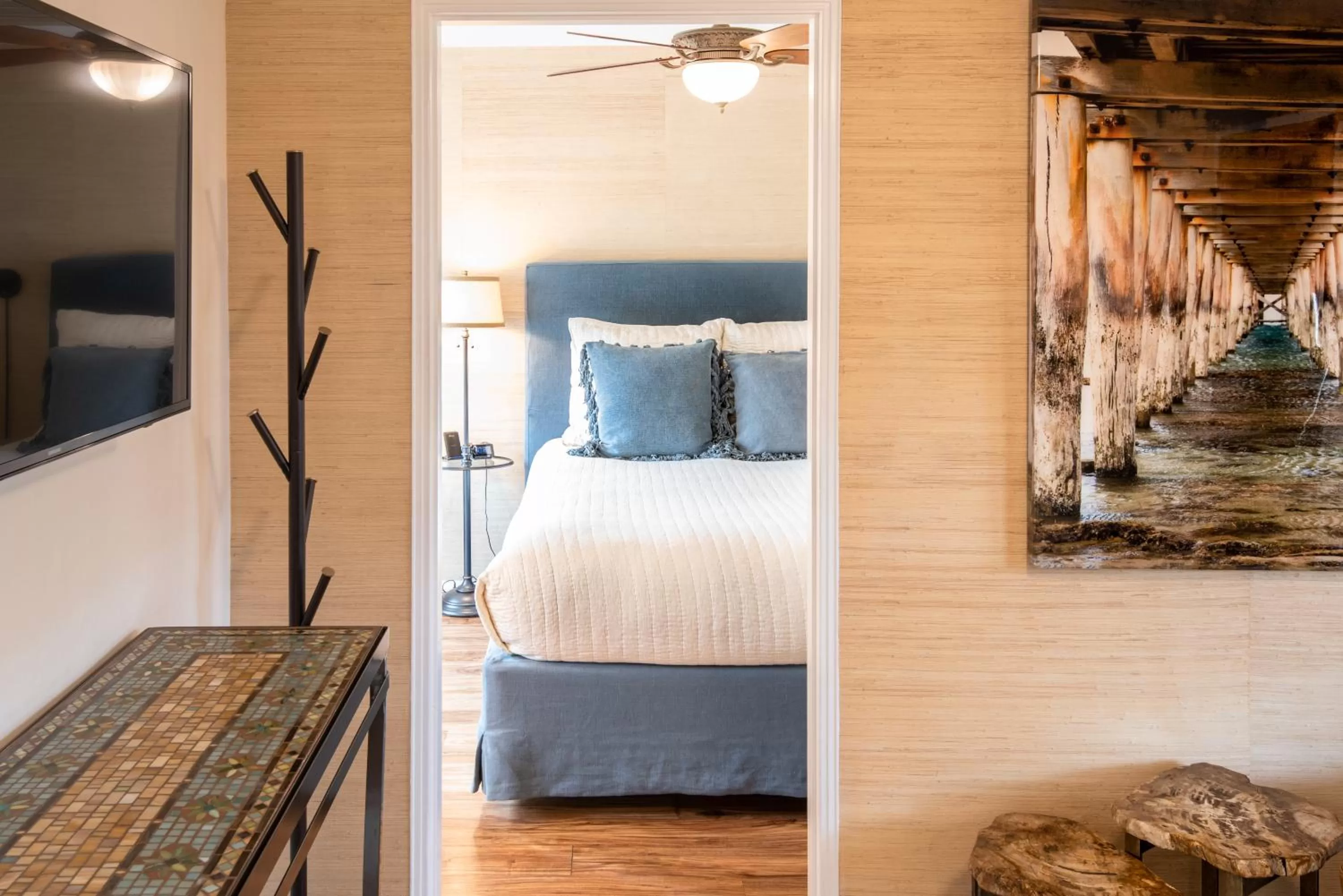 Decorative detail, Bed in Harbor House Inn