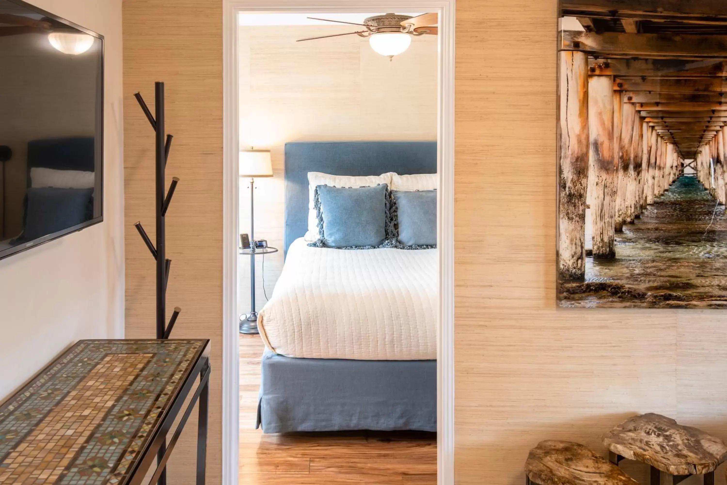 Decorative detail, Bed in Harbor House Inn Decorative detail, Bed in Harbor House Inn