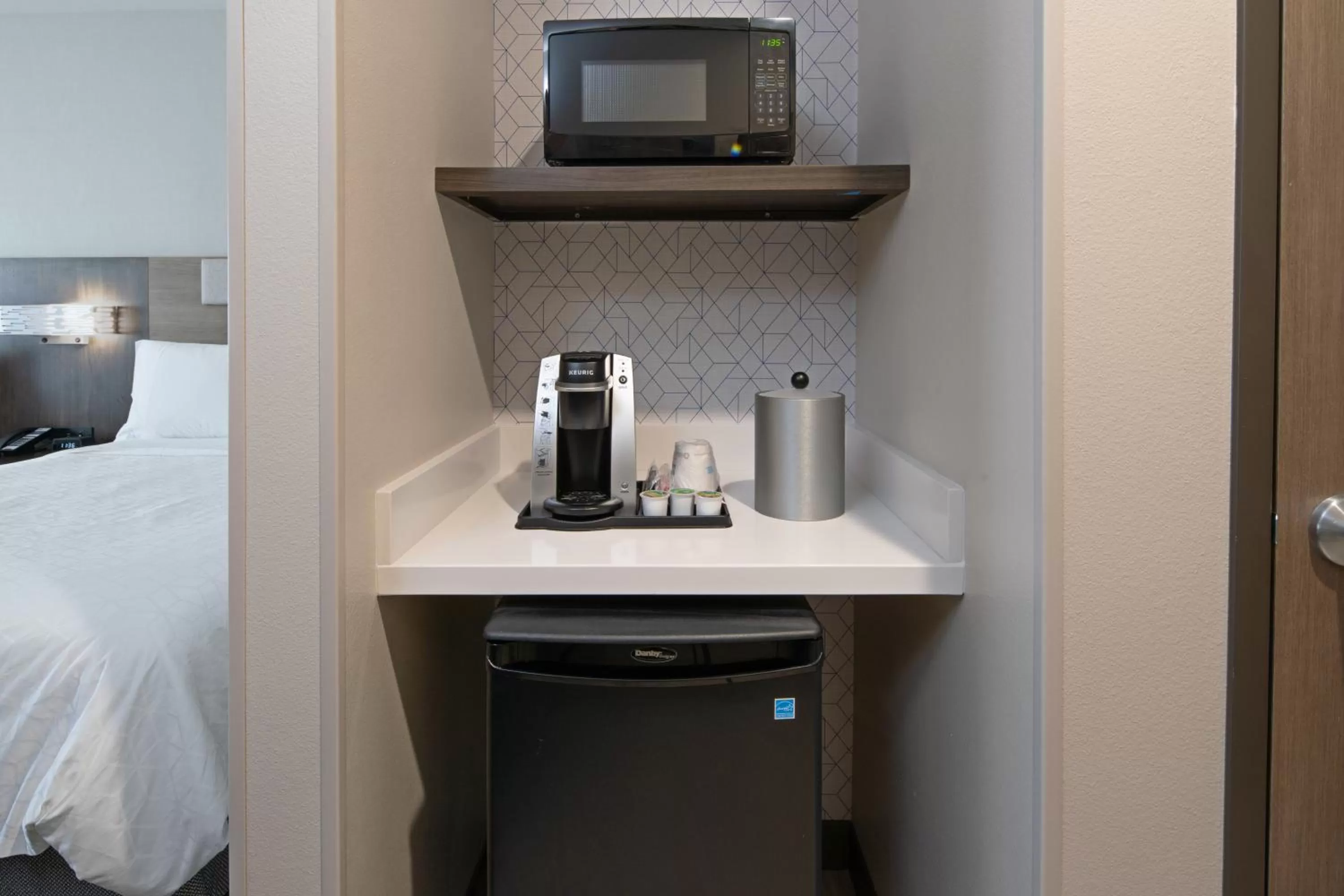 Standard King Room - Non-Smoking  in Holiday Inn Express & Suites - Valencia - Santa Clarita, an IHG Hotel