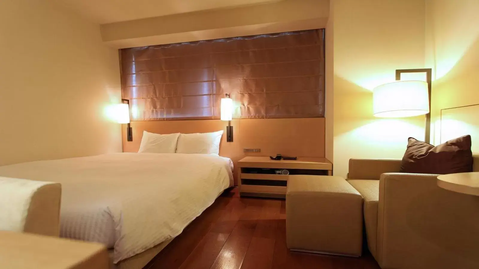 Bed in KOKO HOTEL Fukuoka Tenjin