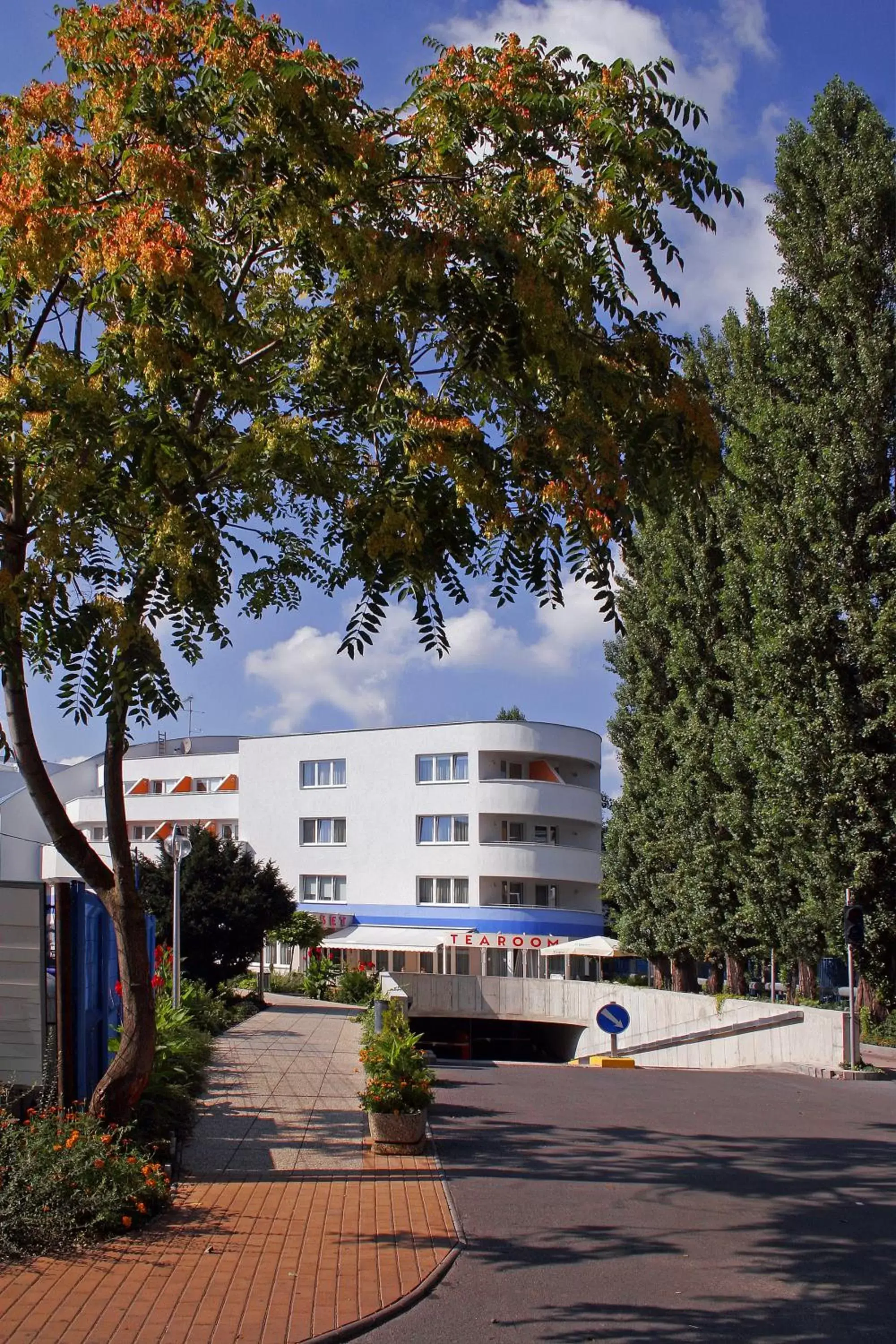 Facade/entrance, Property Building in Hotel SET