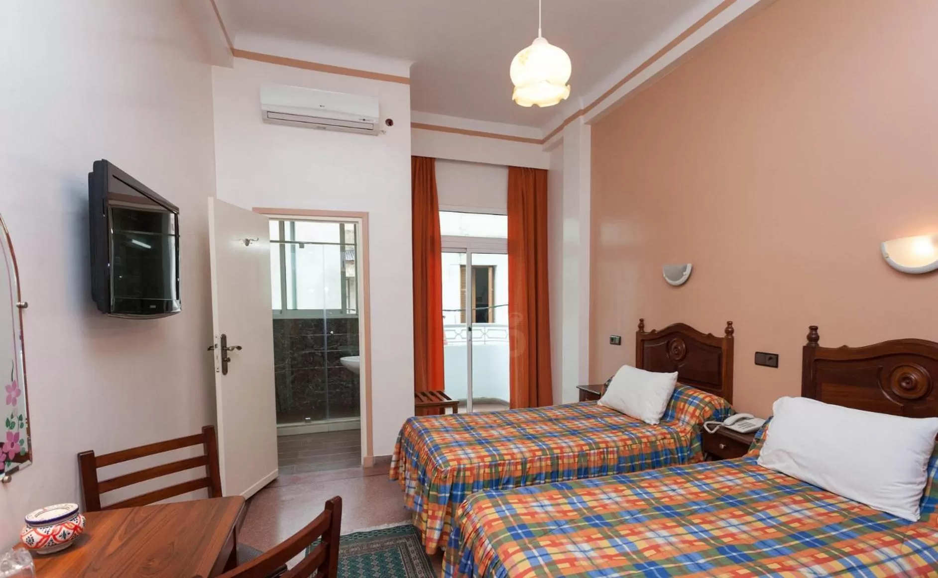 Bed in Hôtel Astrid