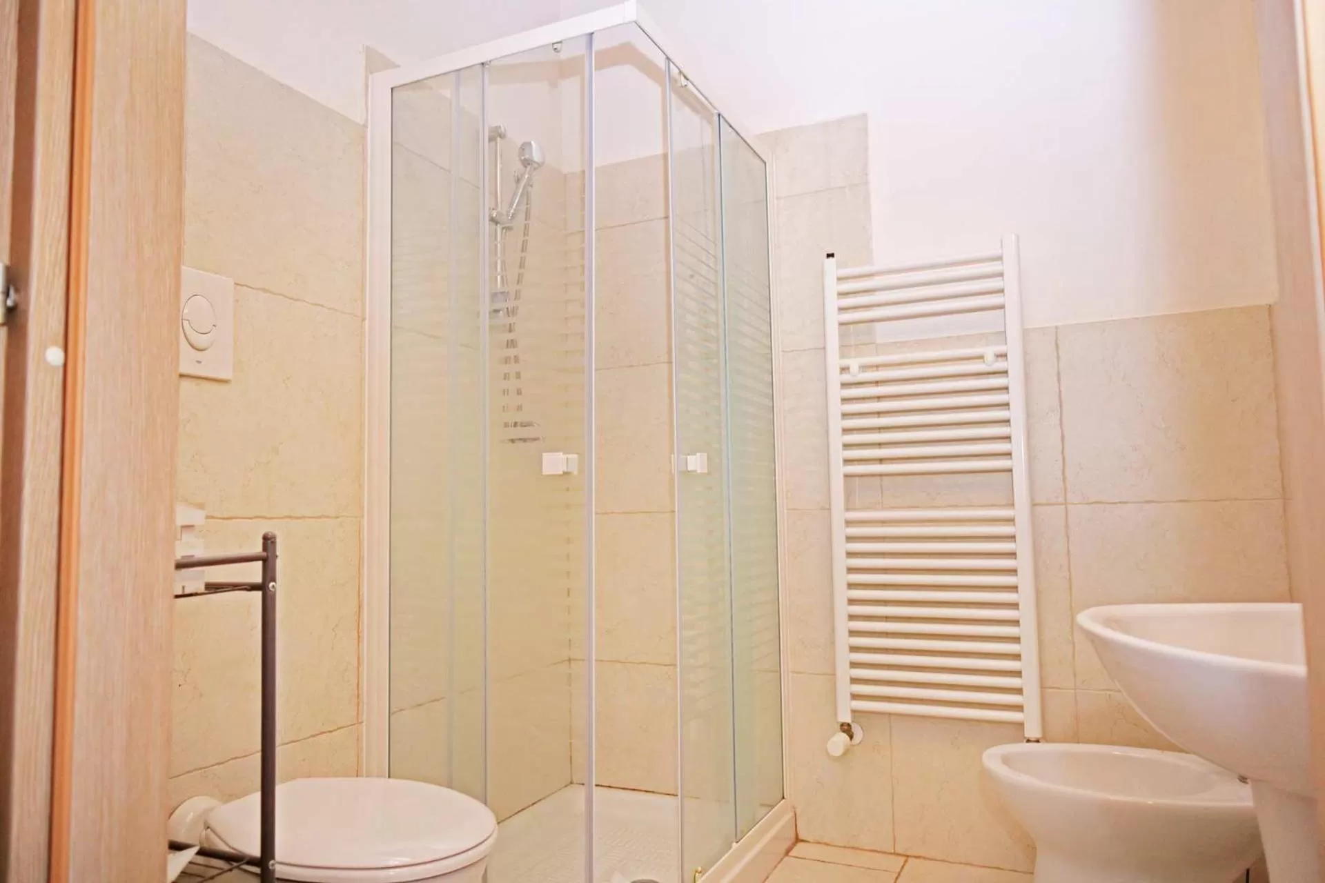 Shower in Agriturismo Masseria Alberotanza