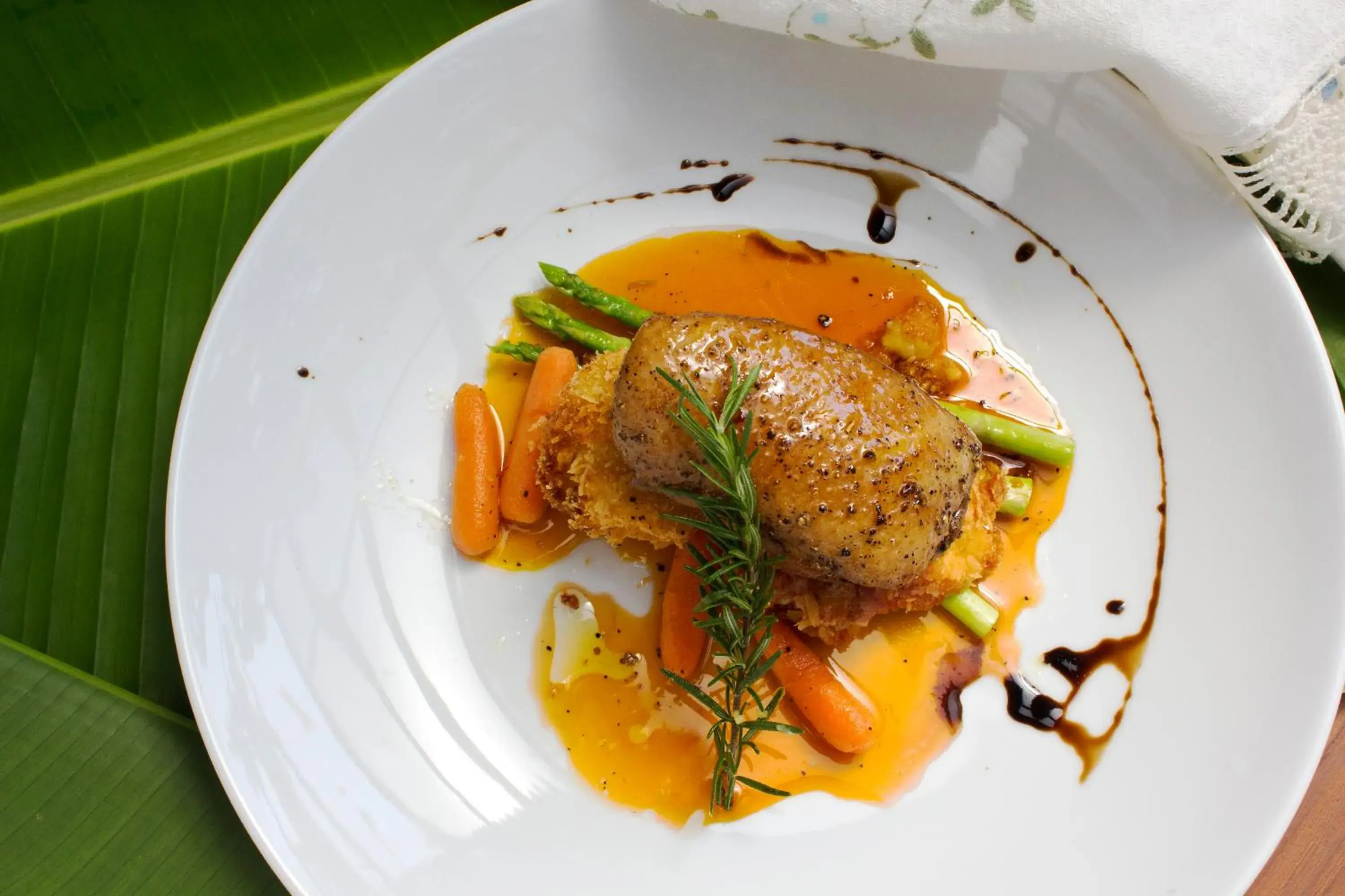 Restaurant/places to eat in ON Hotel Phuket - SHA Restaurant/places to eat in ON Hotel Phuket - SHA