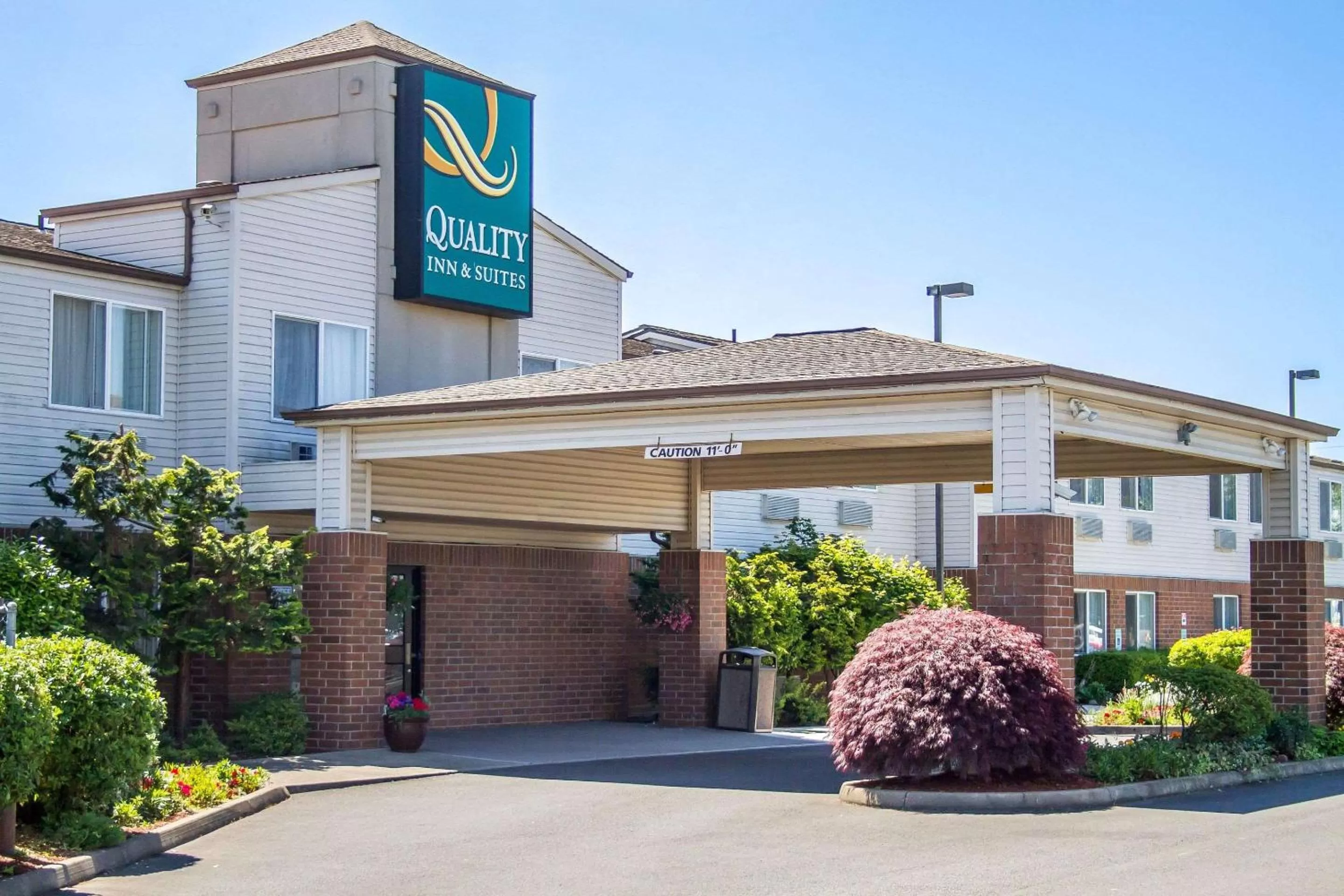 Property building in Quality Inn & Suites Longview Kelso