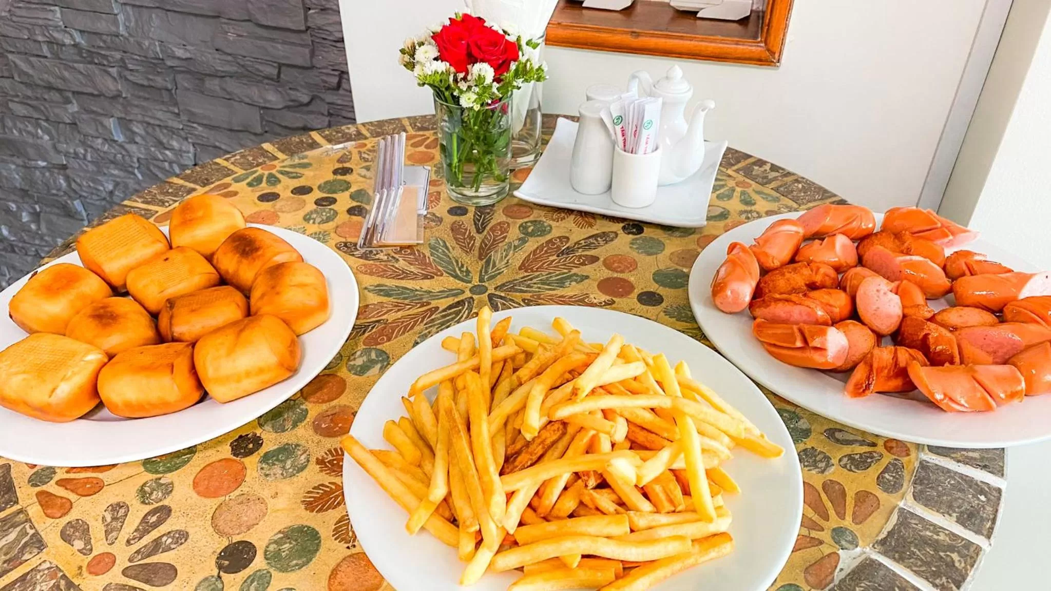 Breakfast in Duc Vuong Saigon Hotel - Cao Thang
