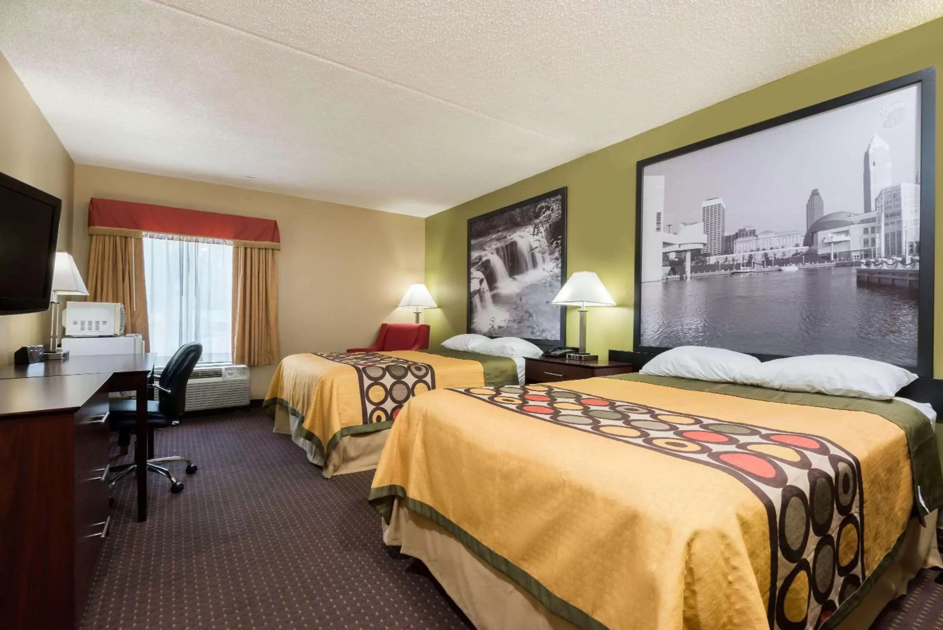 Photo of the whole room in Super 8 by Wyndham Miamisburg Dayton S Area OH