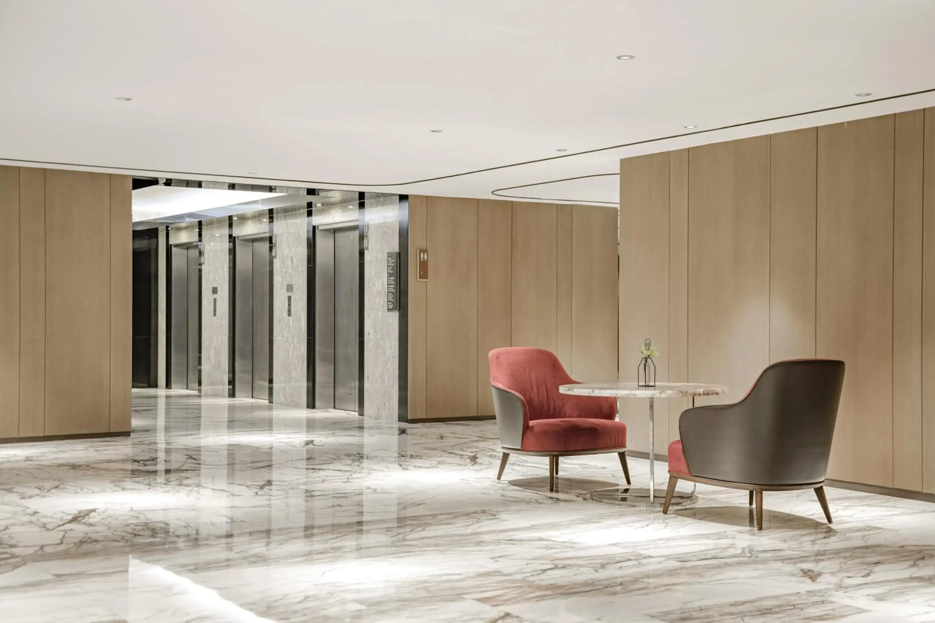 Property building in Radisson Collection Hotel, Yangtze Shanghai Property building in Radisson Collection Hotel, Yangtze Shanghai