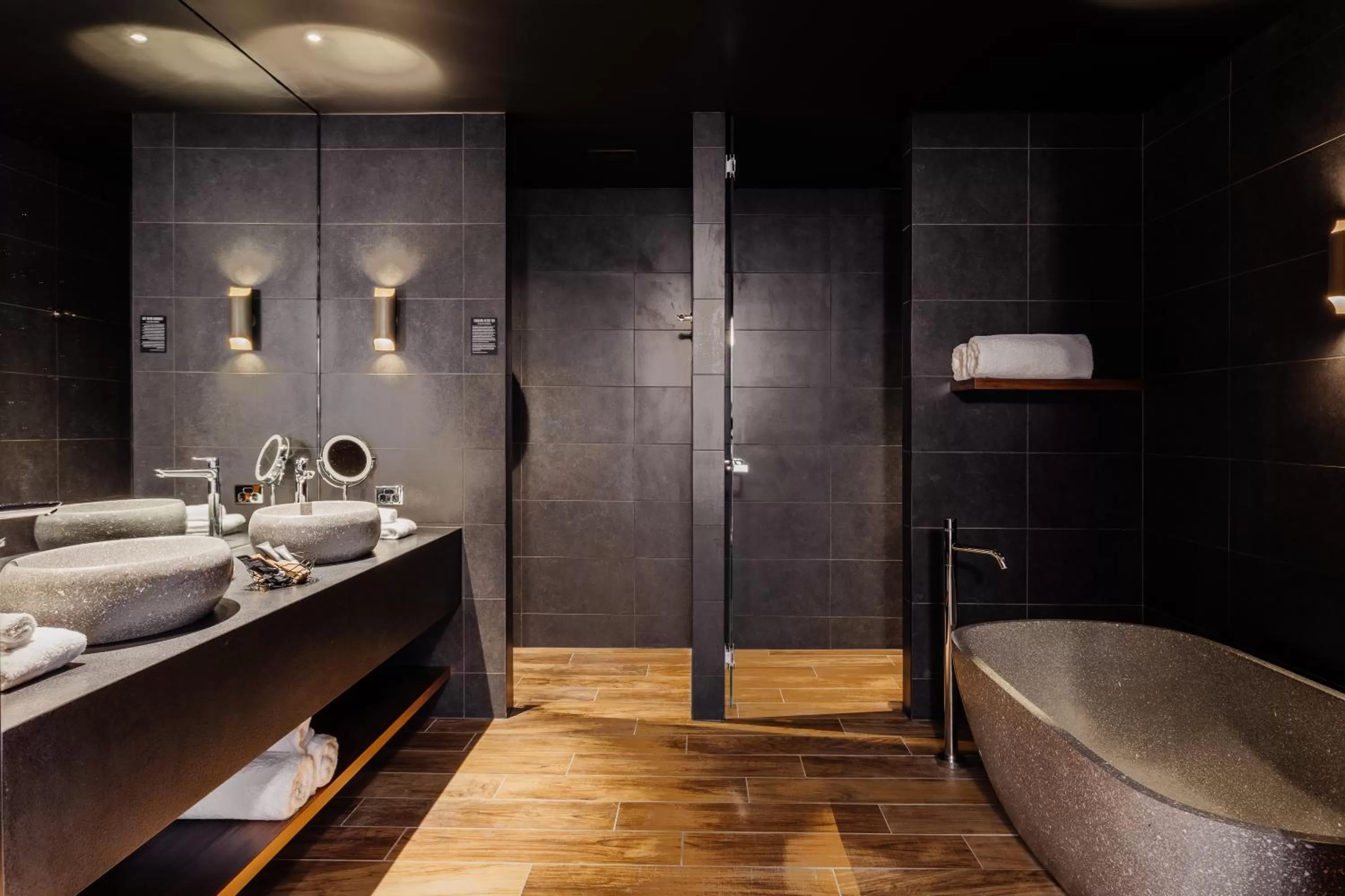 Shower in MACq 01 Hotel