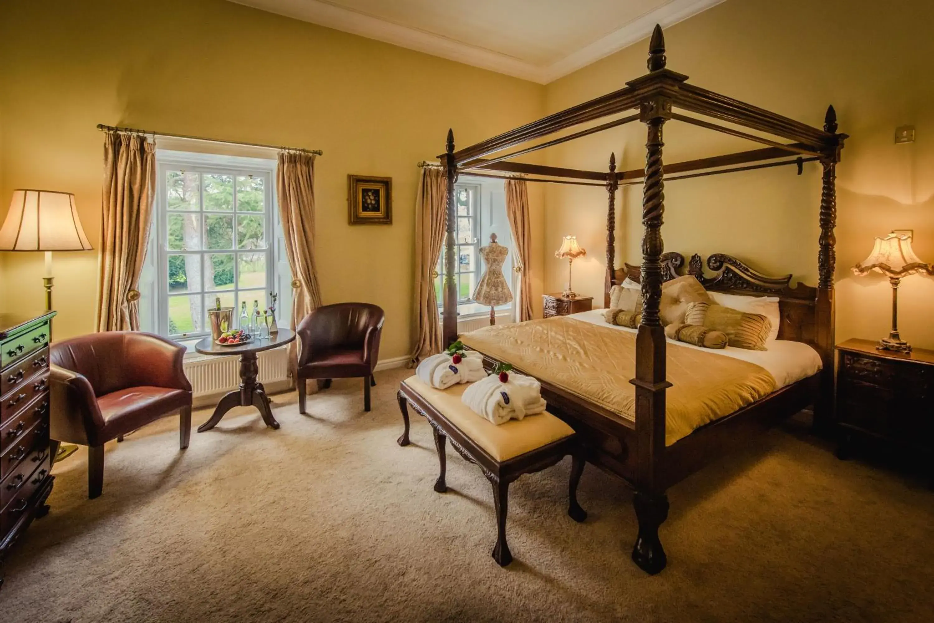 Bedroom in Roganstown Hotel & Country Club