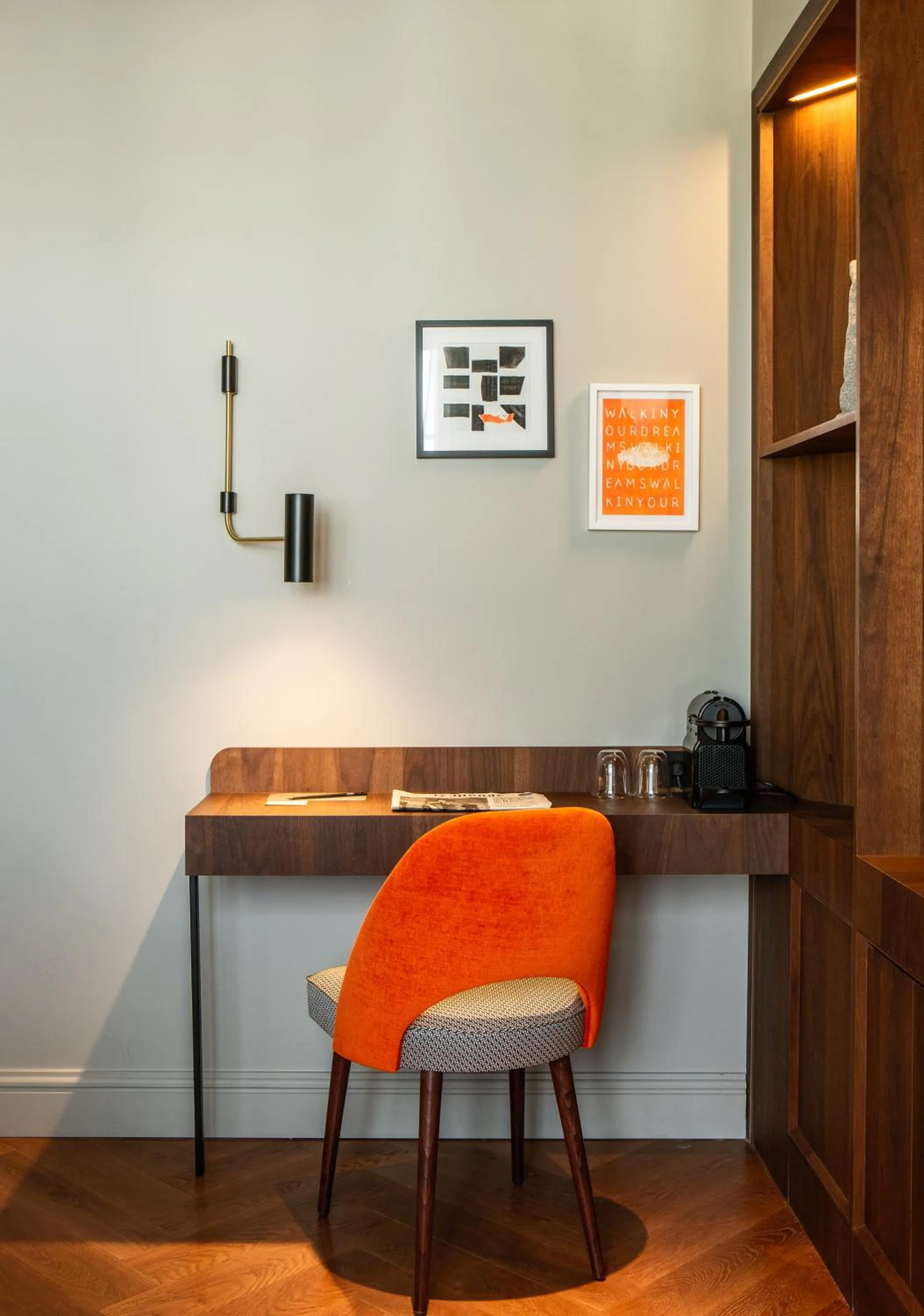 Seating Area in ibis Styles Paris Gare du Nord TGV