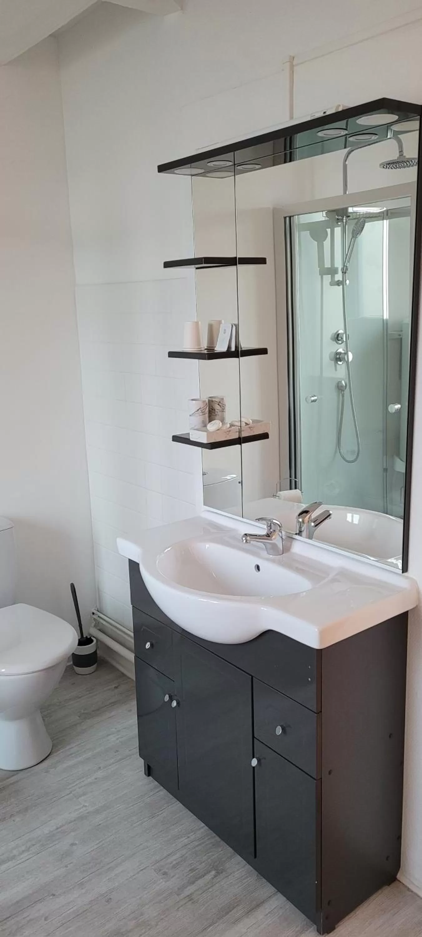 Toilet in Auberge Gauloise