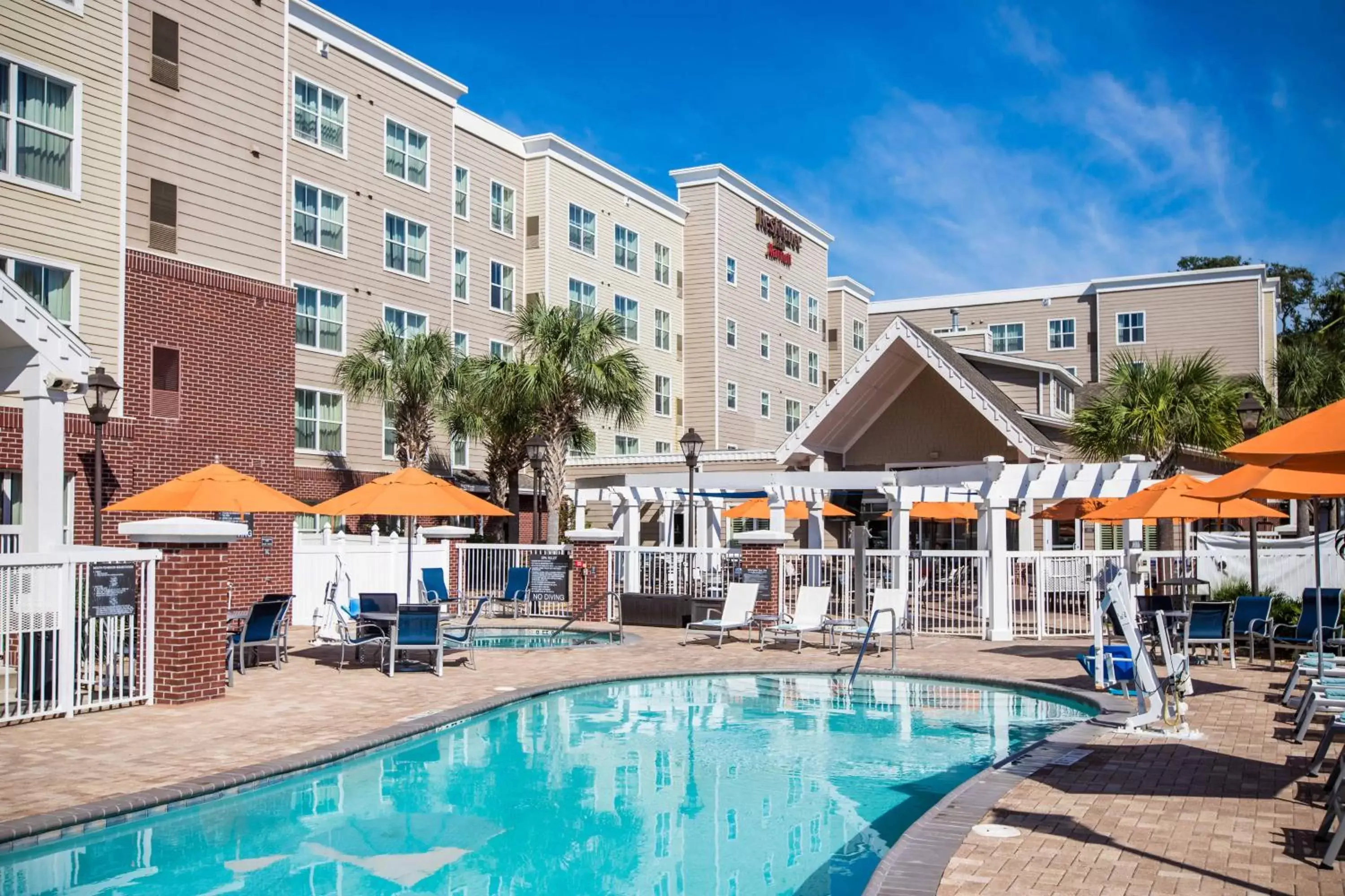Swimming pool, Property Building in Residence Inn by Marriott Amelia Island
