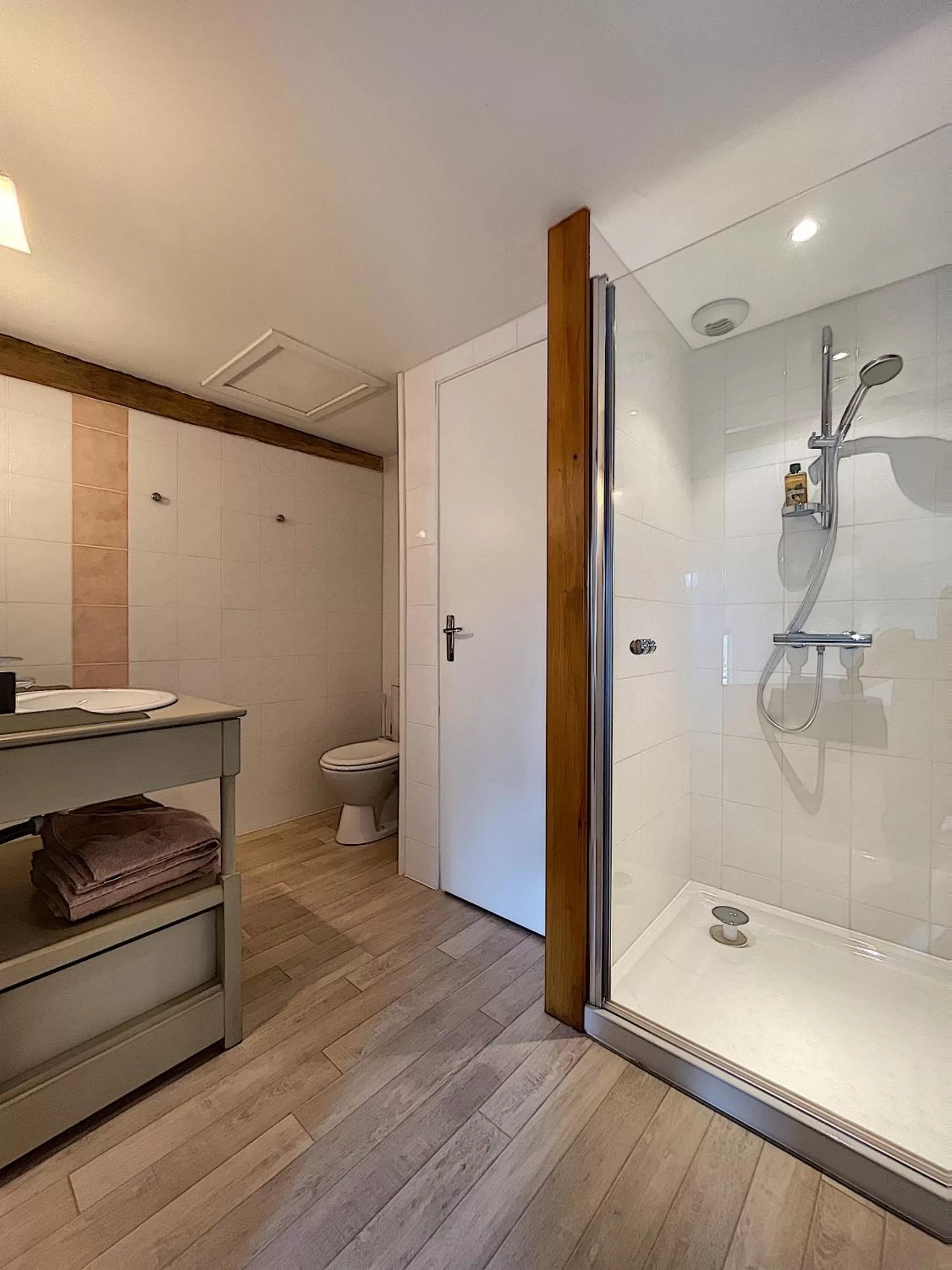 Bathroom in Chambre d'Hôtes La Bardinière