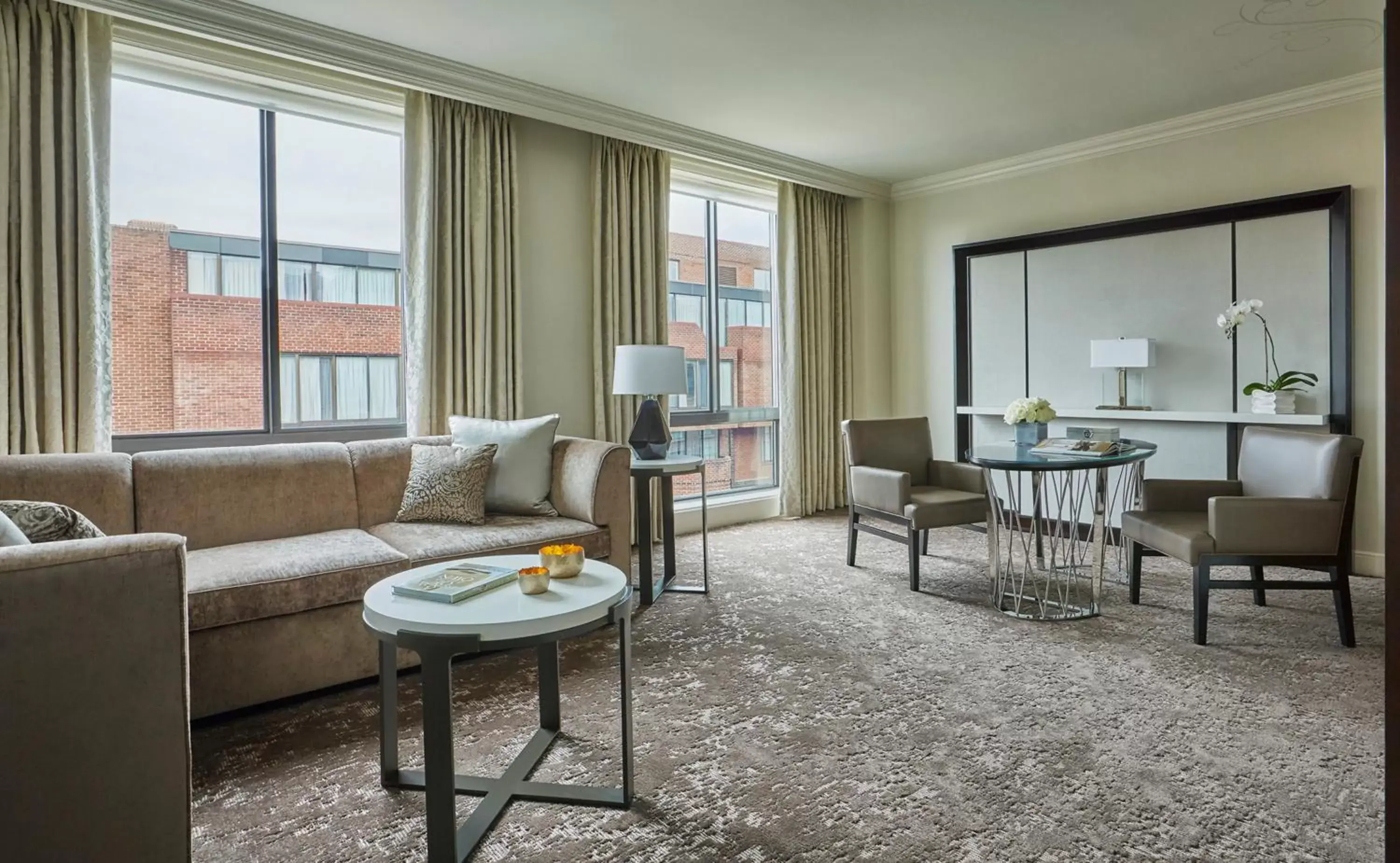 Living room, Seating Area in Four Seasons Washington DC