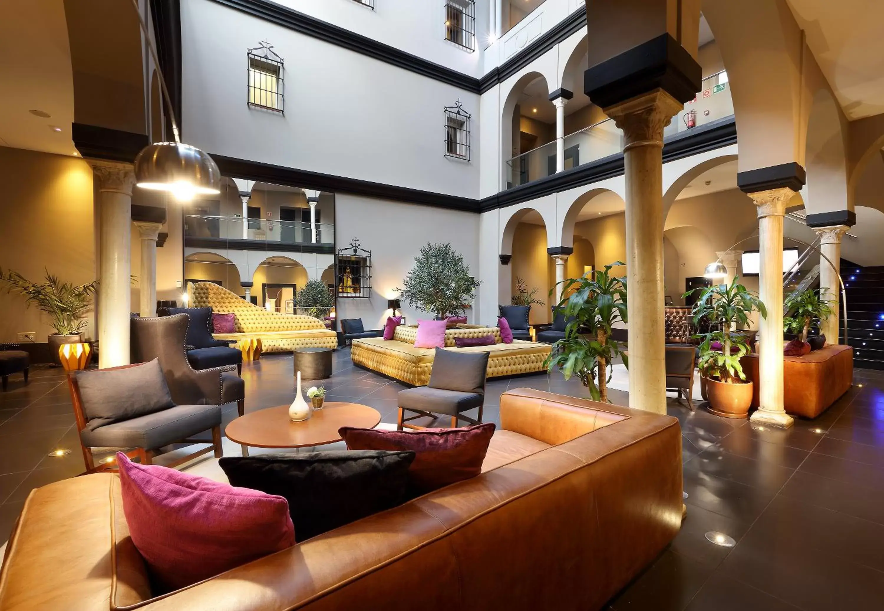 Communal lounge/ TV room, Lounge/Bar in Eurostars Sevilla Boutique