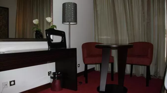 Seating area in Hotel Dighton