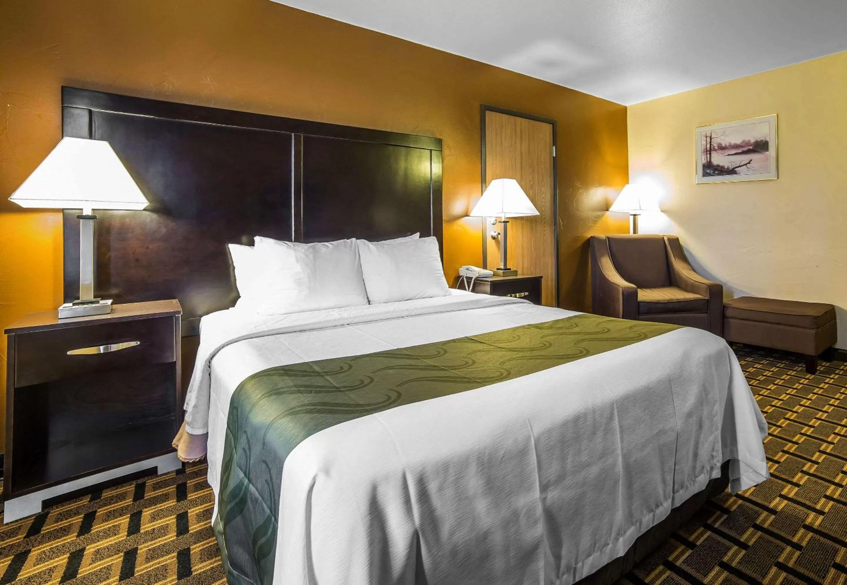 Photo of the whole room, Bed in Quality Inn Zion Park Area