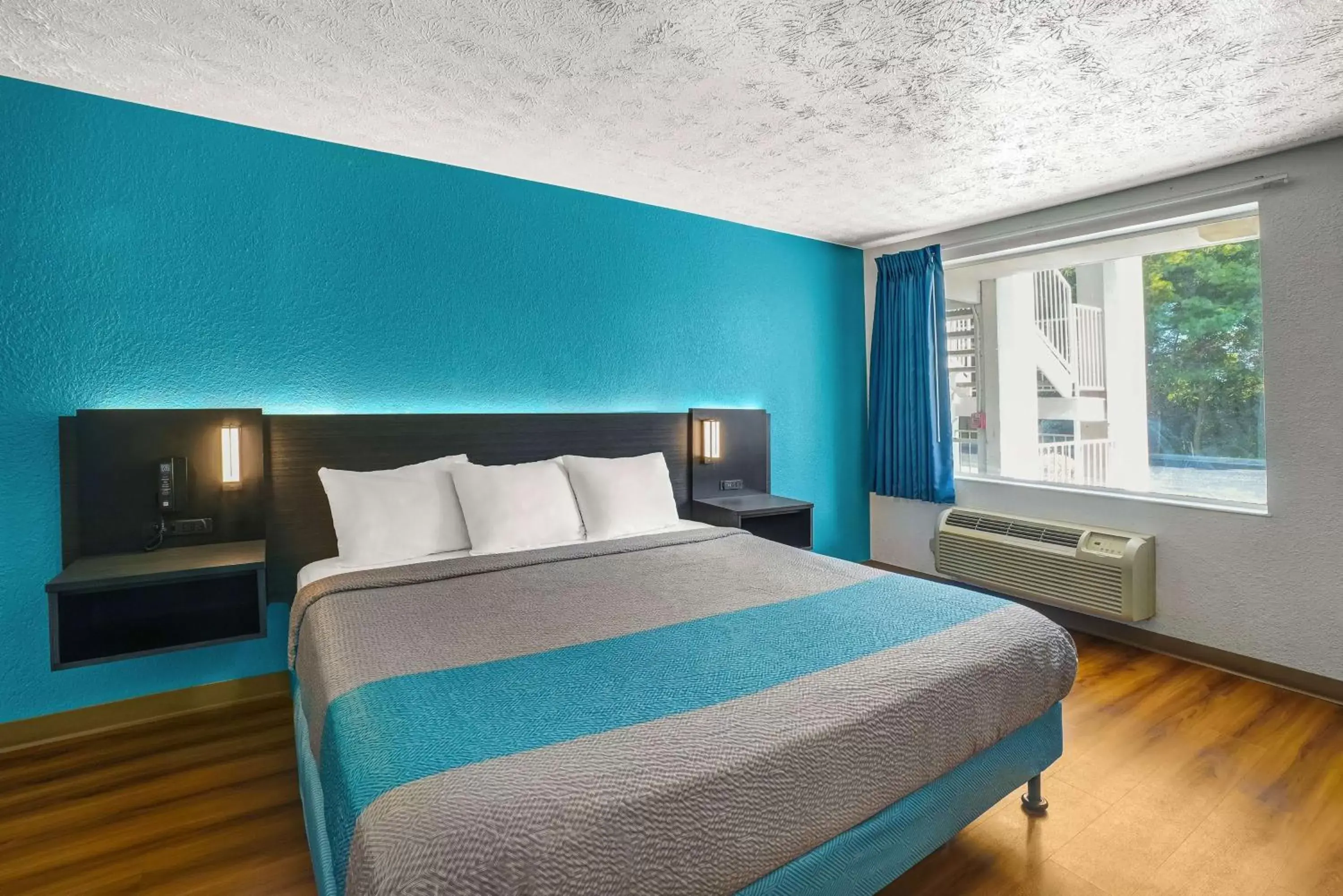 Photo of the whole room, Bed in Motel 6 Lexington I-75 Hamburg Photo of the whole room, Bed in Motel 6 Lexington I-75 Hamburg