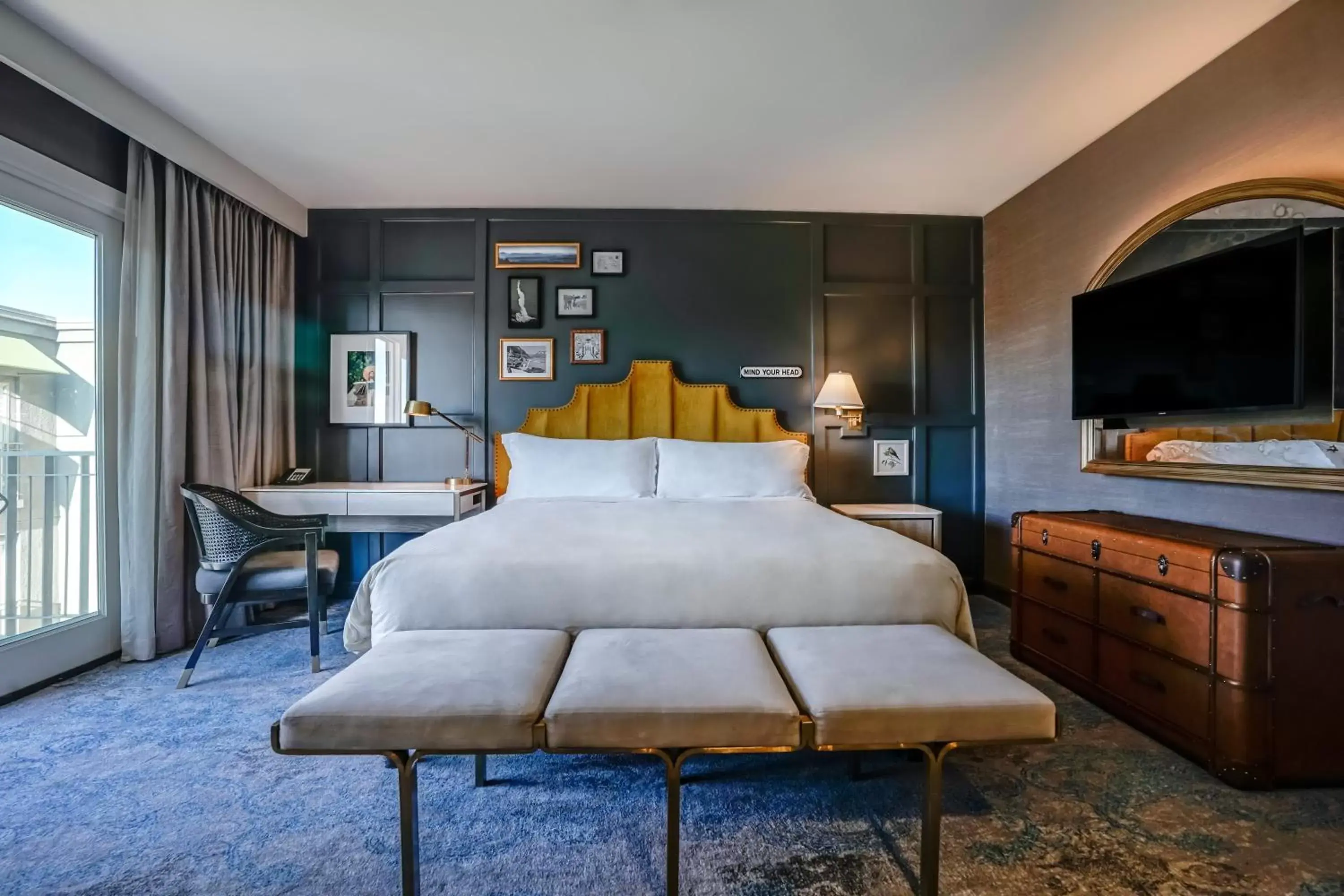 Bedroom, Bed in Hotel Amarano Burbank-Hollywood