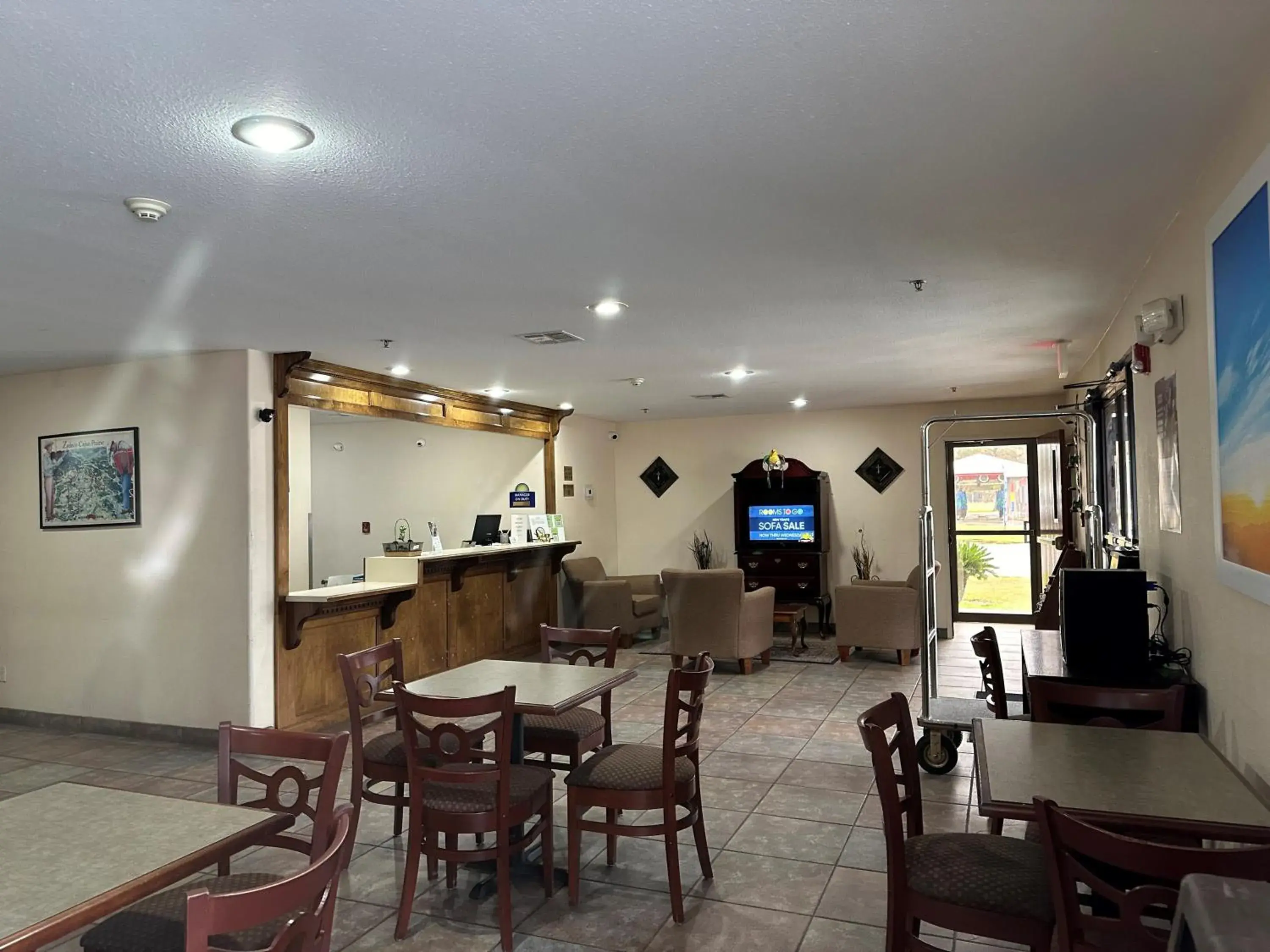 Lobby or reception, Restaurant/Places to Eat in Days Inn & Suites by Wyndham Eunice