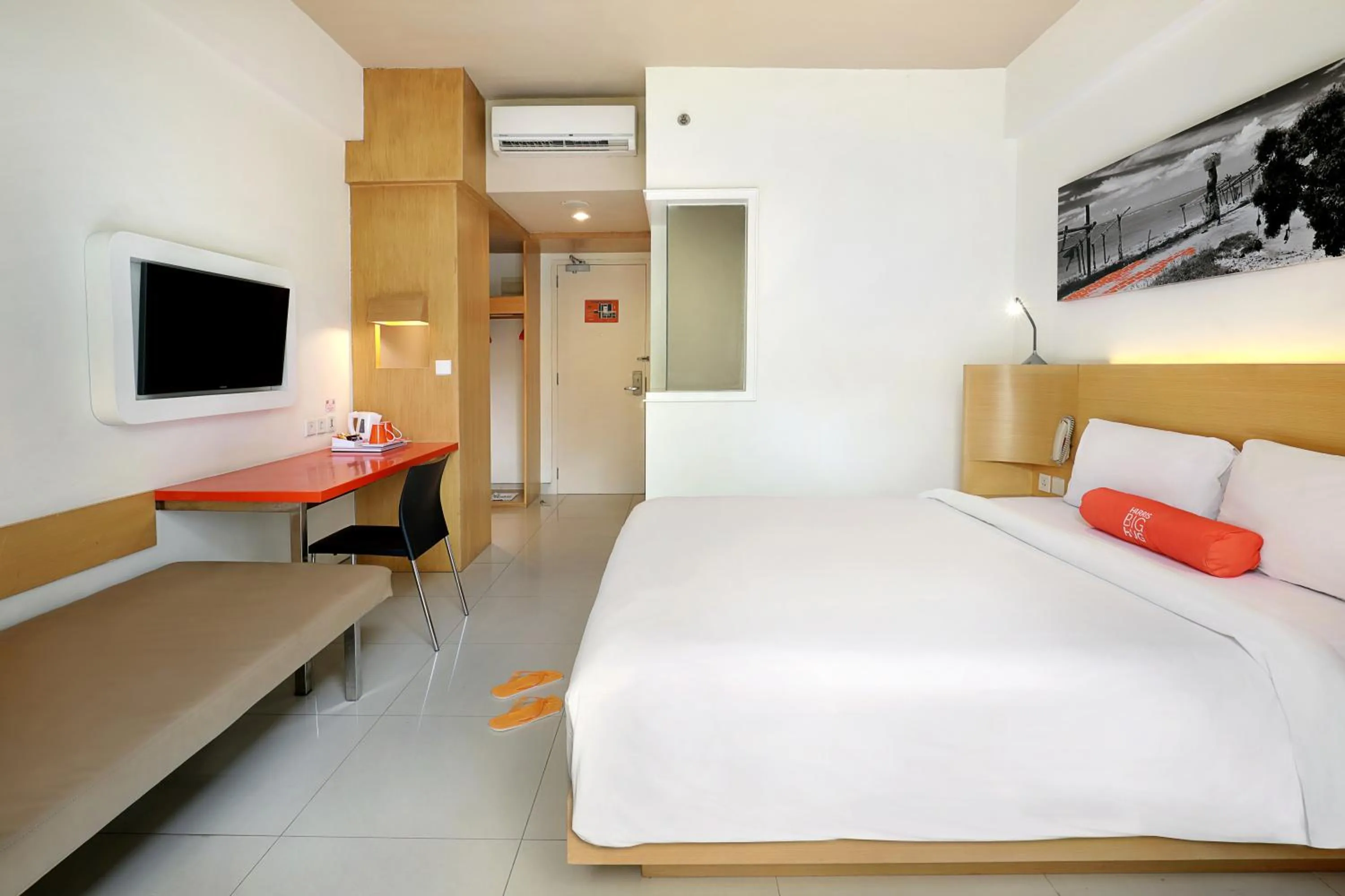 FUNTASIC Family Package at HARRIS Room  in HARRIS Hotel Kuta Tuban Bali