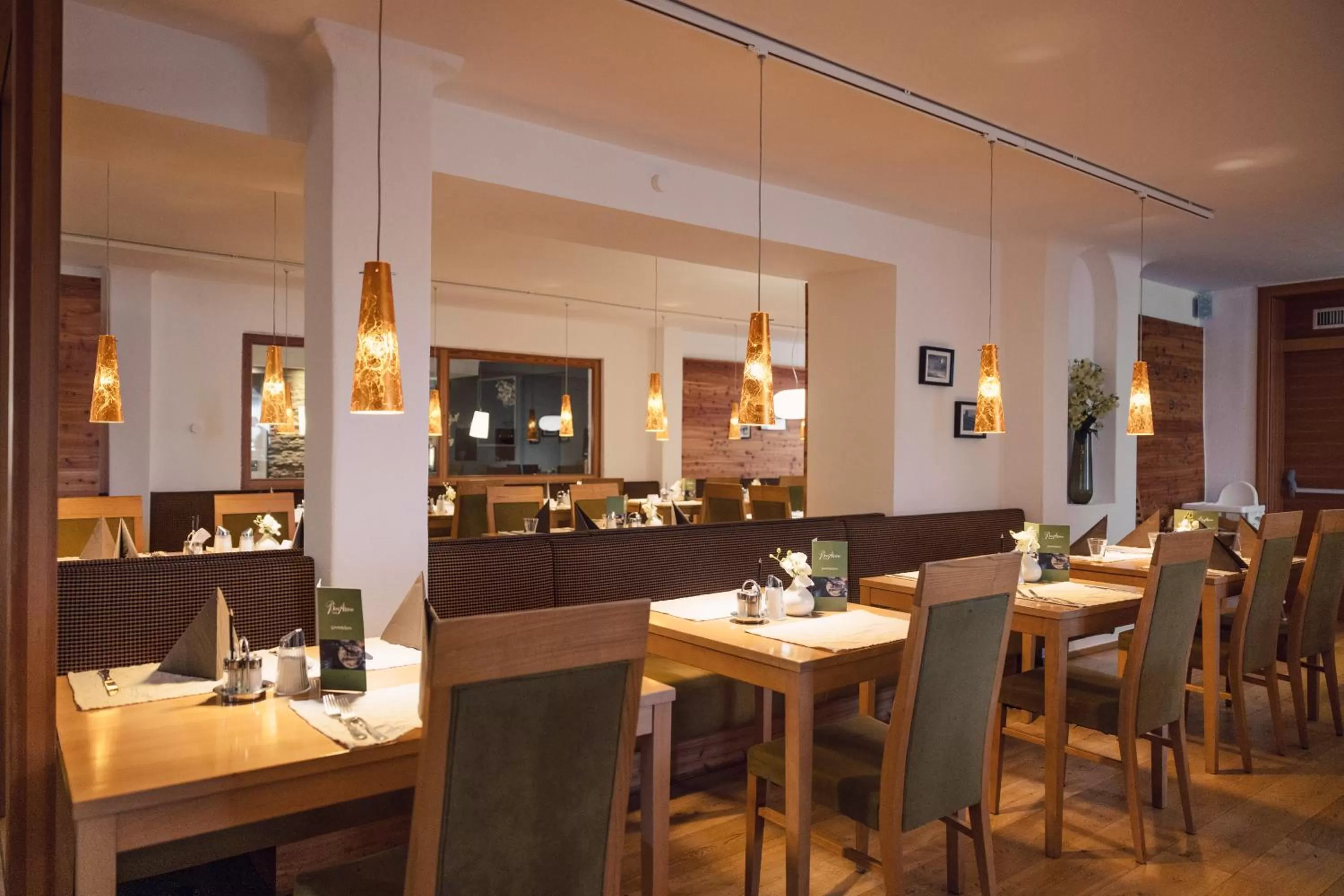 Restaurant/places to eat in Hotel Bon Alpina