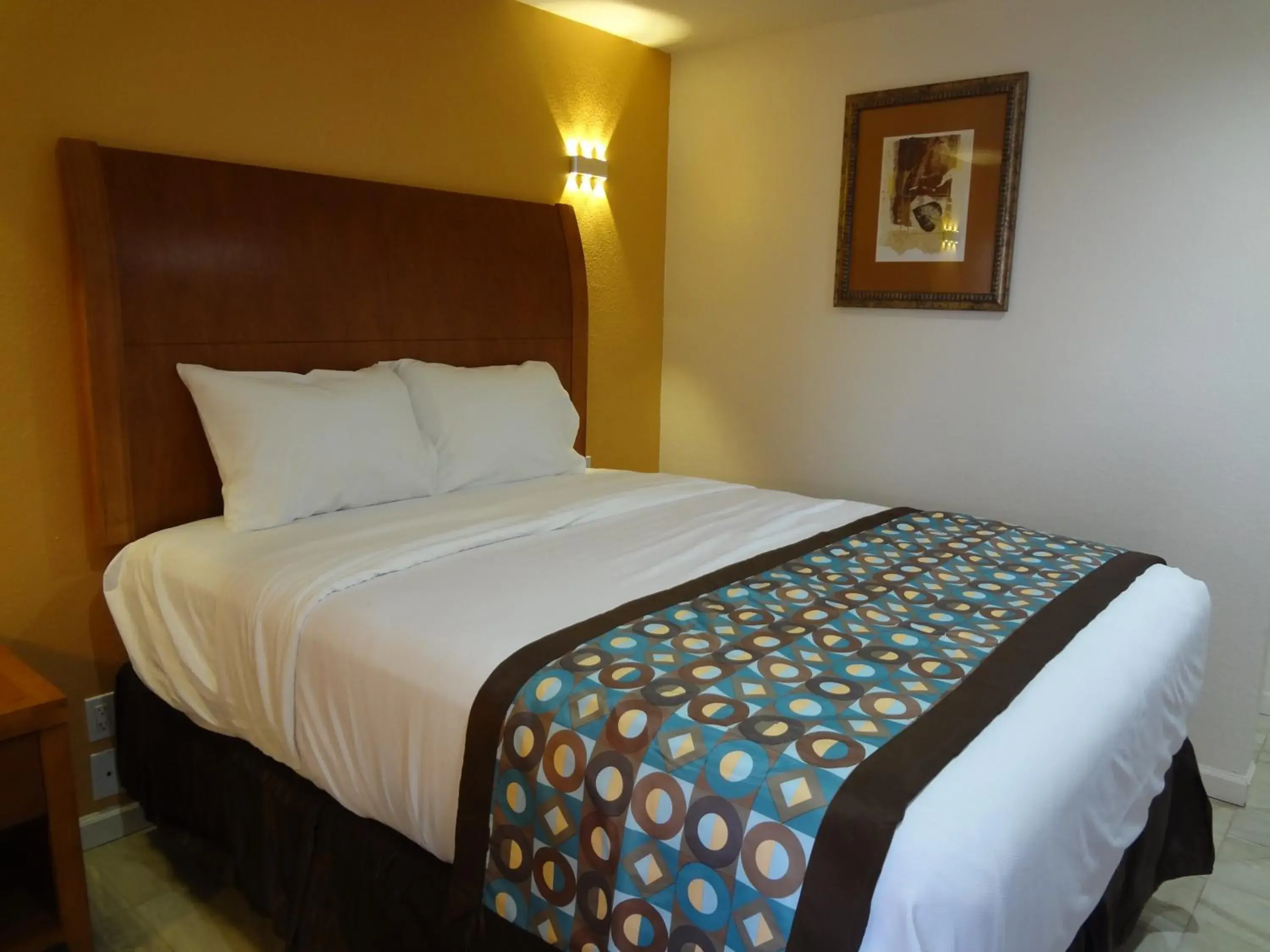 Bed in Peach City Inn - Marysville/Yuba City