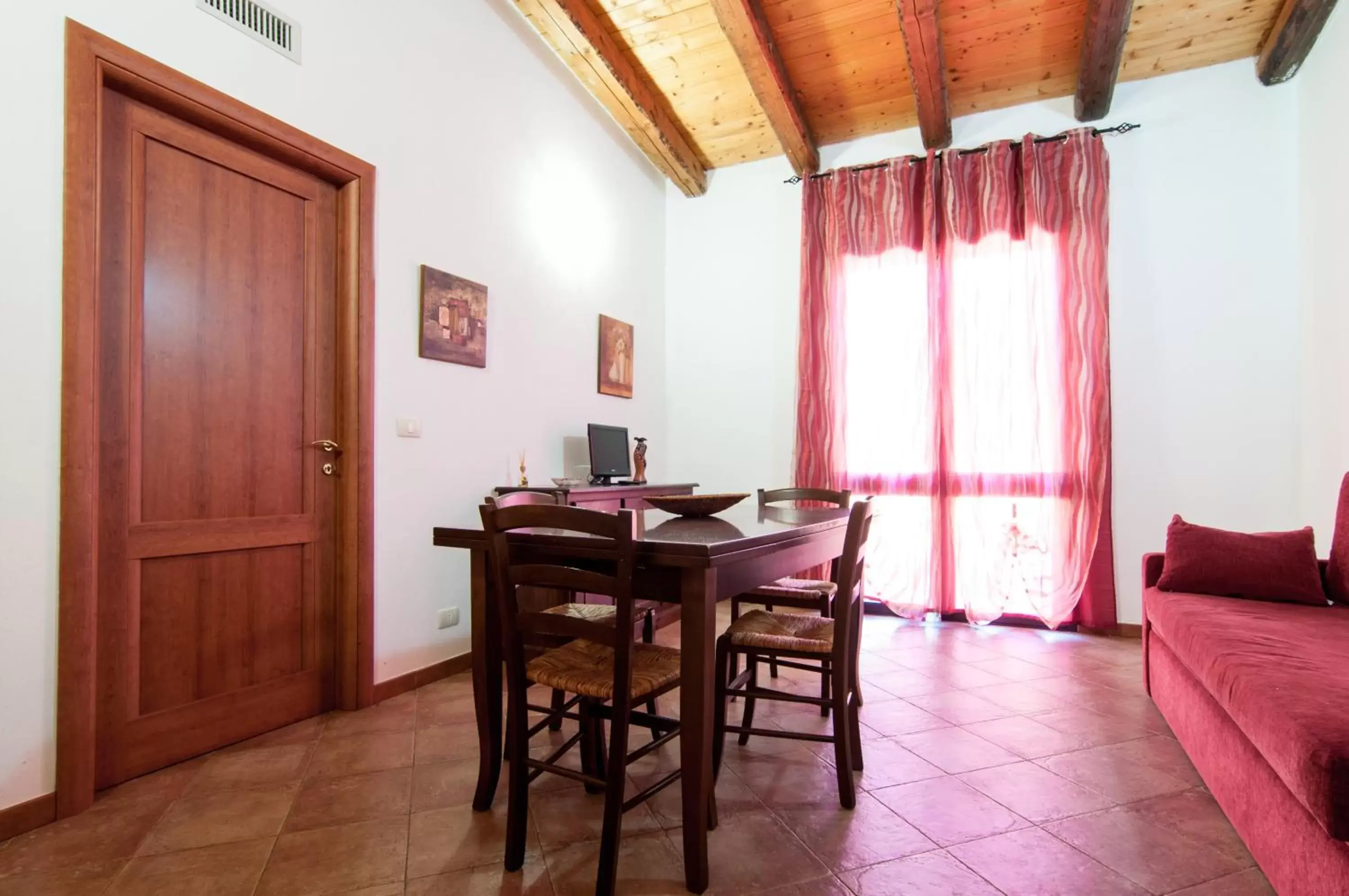 Living room, Dining Area in Le Case Al Quadrato