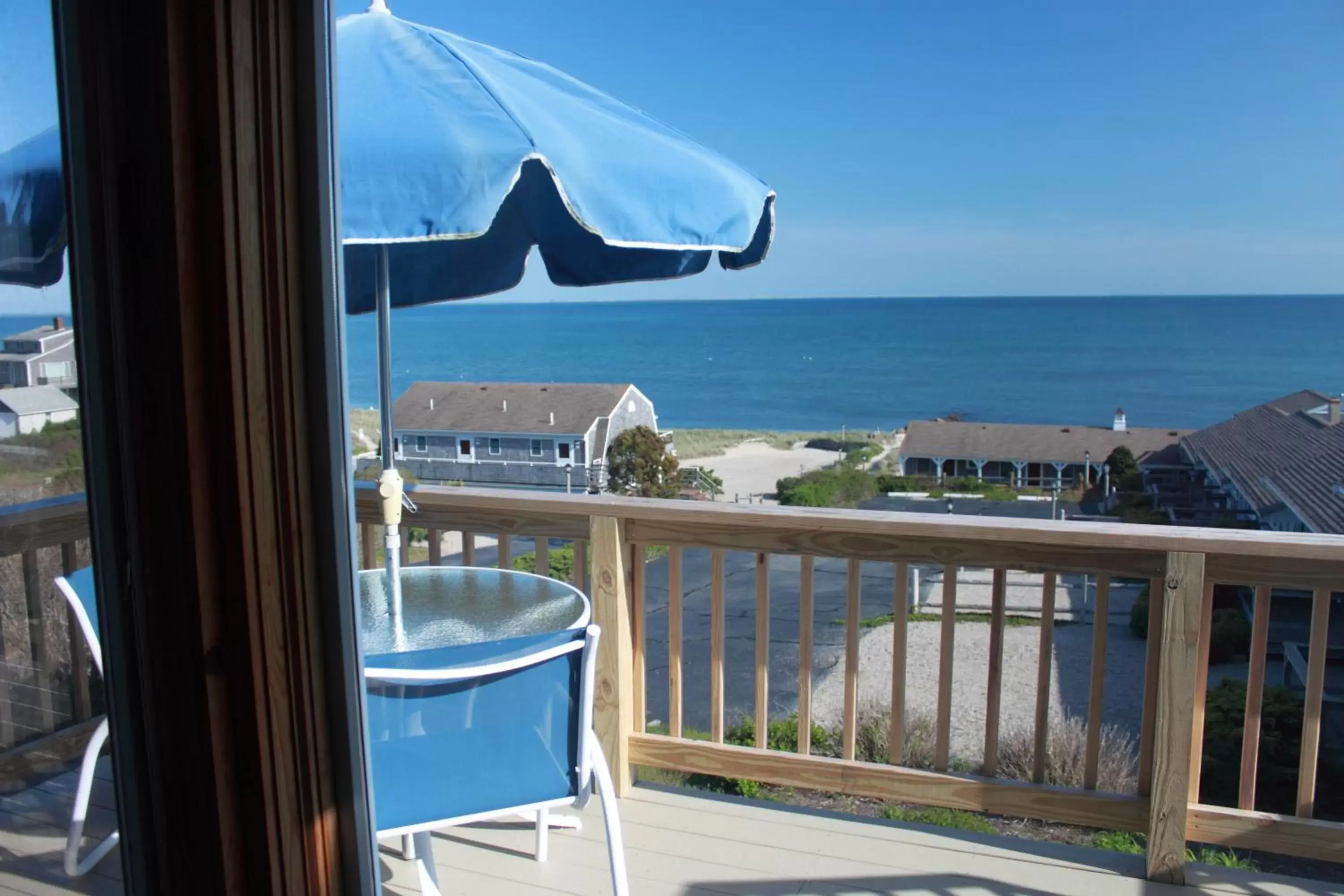 Patio, Pool View in Chatham Tides